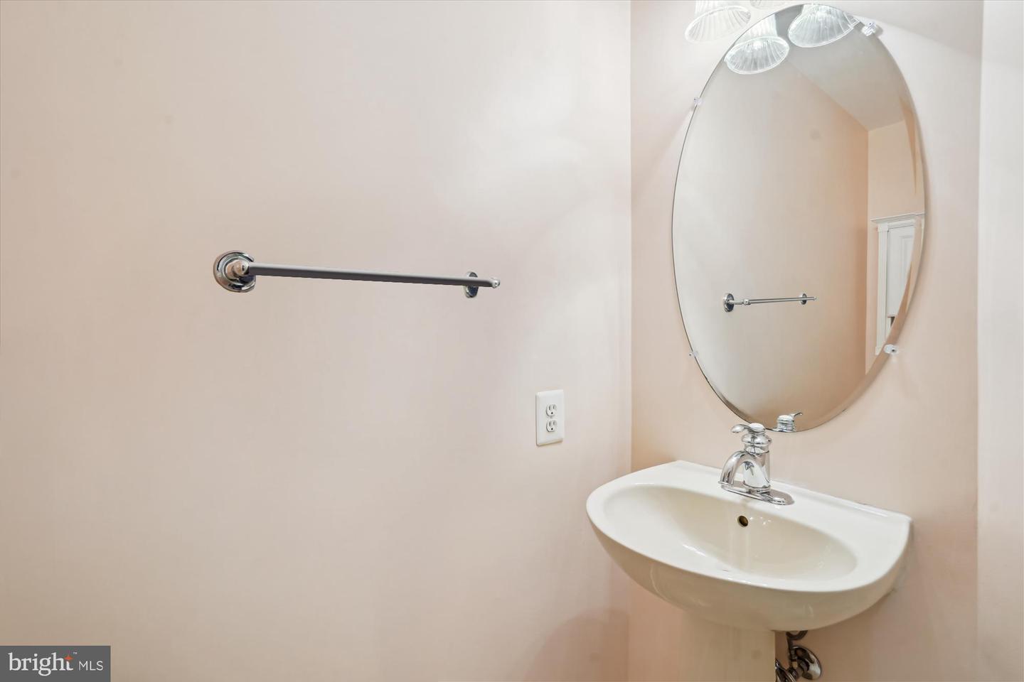 1326 MOORE PL SW, LEESBURG, Virginia 20175, 4 Bedrooms Bedrooms, ,3 BathroomsBathrooms,Residential,For sale,1326 MOORE PL SW,VALO2095846 MLS # VALO2095846