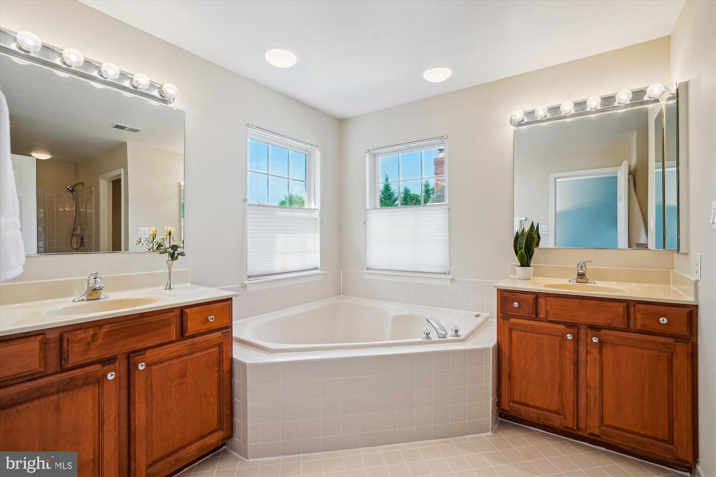 1326 MOORE PL SW, LEESBURG, Virginia 20175, 4 Bedrooms Bedrooms, ,3 BathroomsBathrooms,Residential,For sale,1326 MOORE PL SW,VALO2095846 MLS # VALO2095846