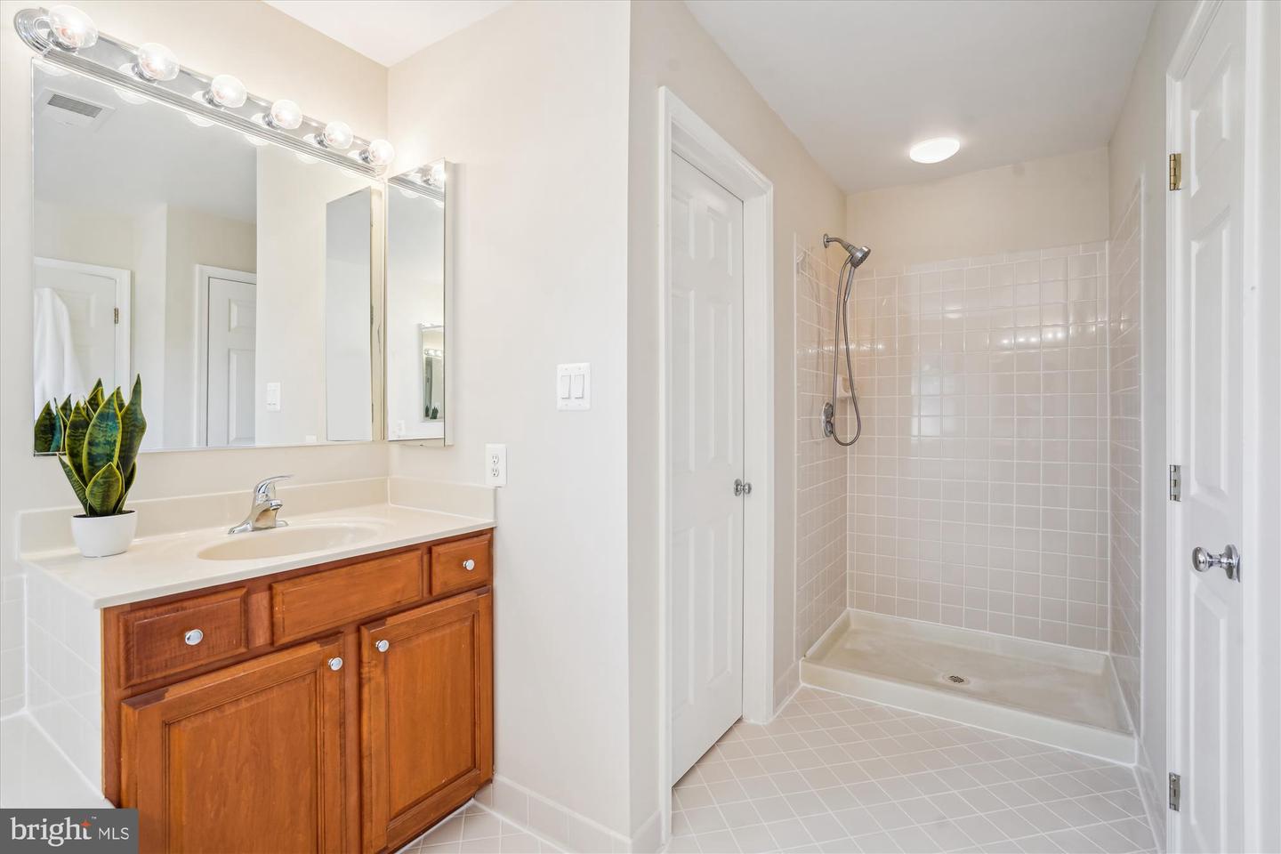 1326 MOORE PL SW, LEESBURG, Virginia 20175, 4 Bedrooms Bedrooms, ,3 BathroomsBathrooms,Residential,For sale,1326 MOORE PL SW,VALO2095846 MLS # VALO2095846