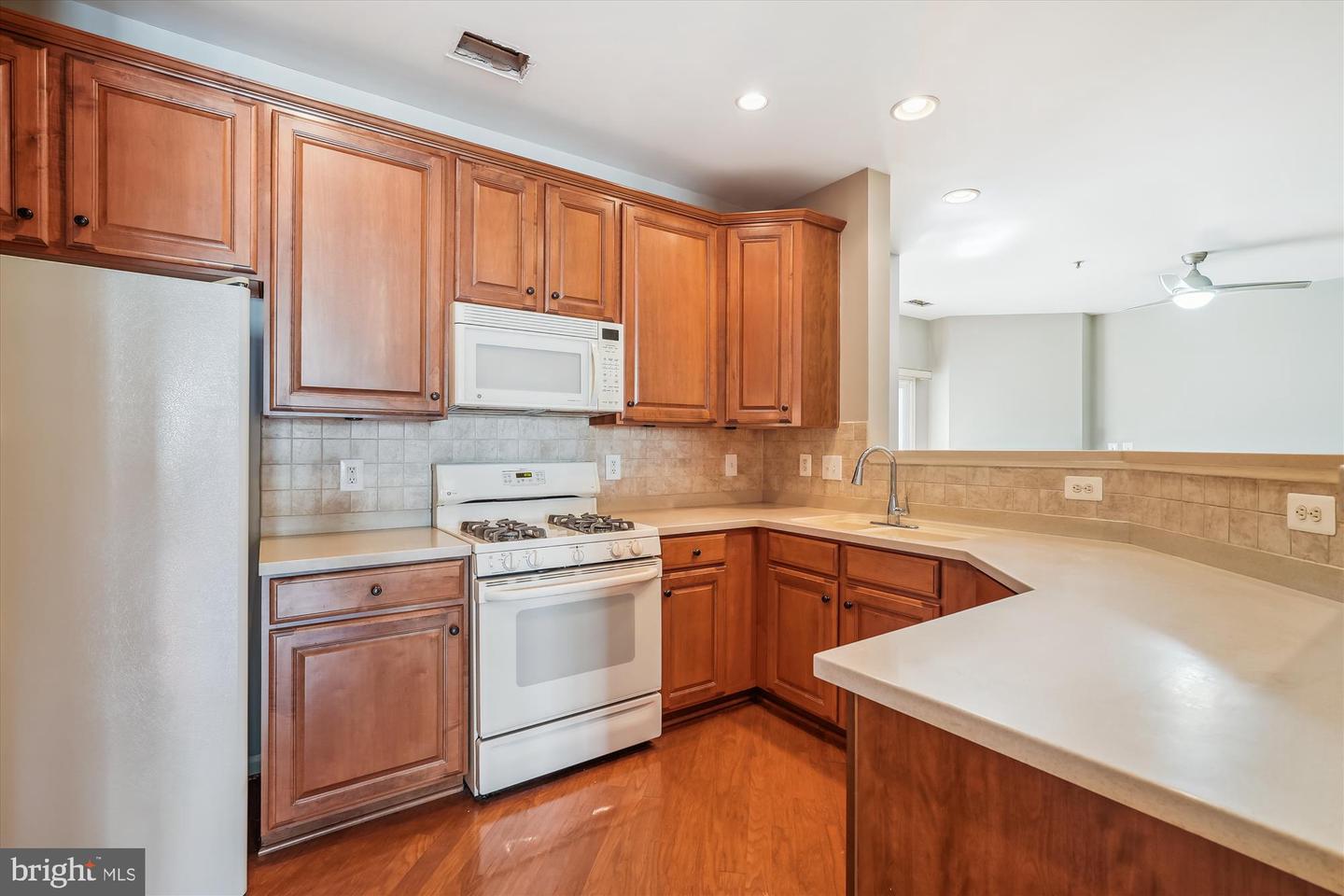 20242 MACGLASHAN TER, ASHBURN, Virginia 20147, 3 Bedrooms Bedrooms, ,2 BathroomsBathrooms,Residential,For sale,20242 MACGLASHAN TER,VALO2095872 MLS # VALO2095872