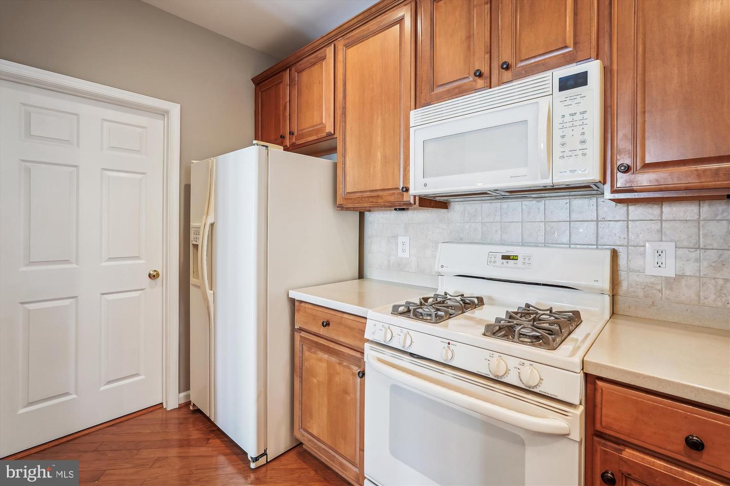 20242 MACGLASHAN TER, ASHBURN, Virginia 20147, 3 Bedrooms Bedrooms, ,2 BathroomsBathrooms,Residential,For sale,20242 MACGLASHAN TER,VALO2095872 MLS # VALO2095872