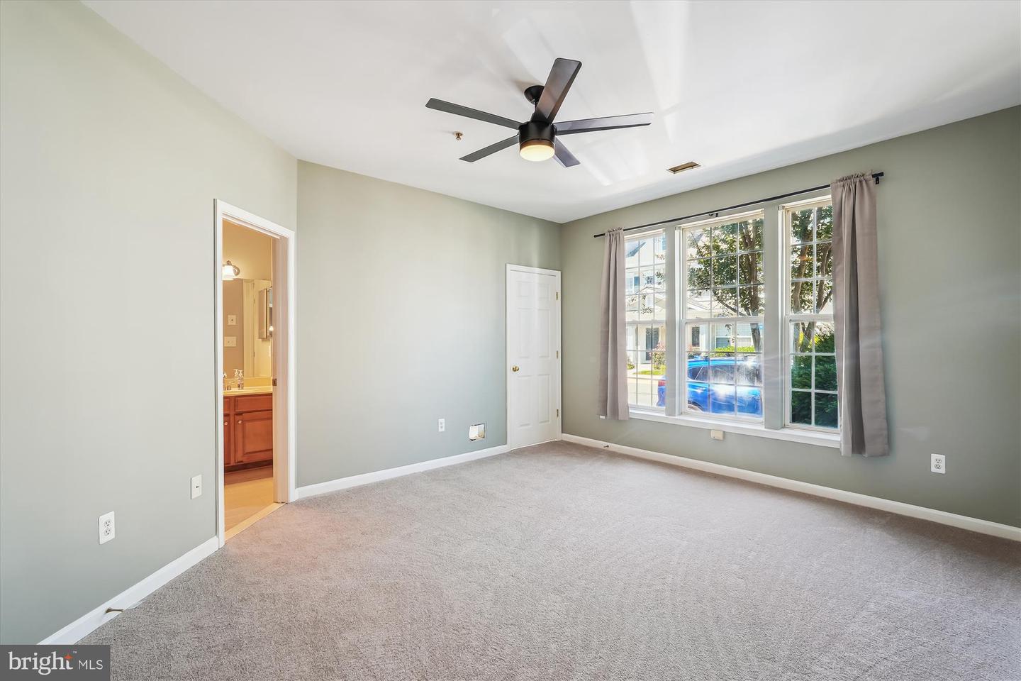 20242 MACGLASHAN TER, ASHBURN, Virginia 20147, 3 Bedrooms Bedrooms, ,2 BathroomsBathrooms,Residential,For sale,20242 MACGLASHAN TER,VALO2095872 MLS # VALO2095872