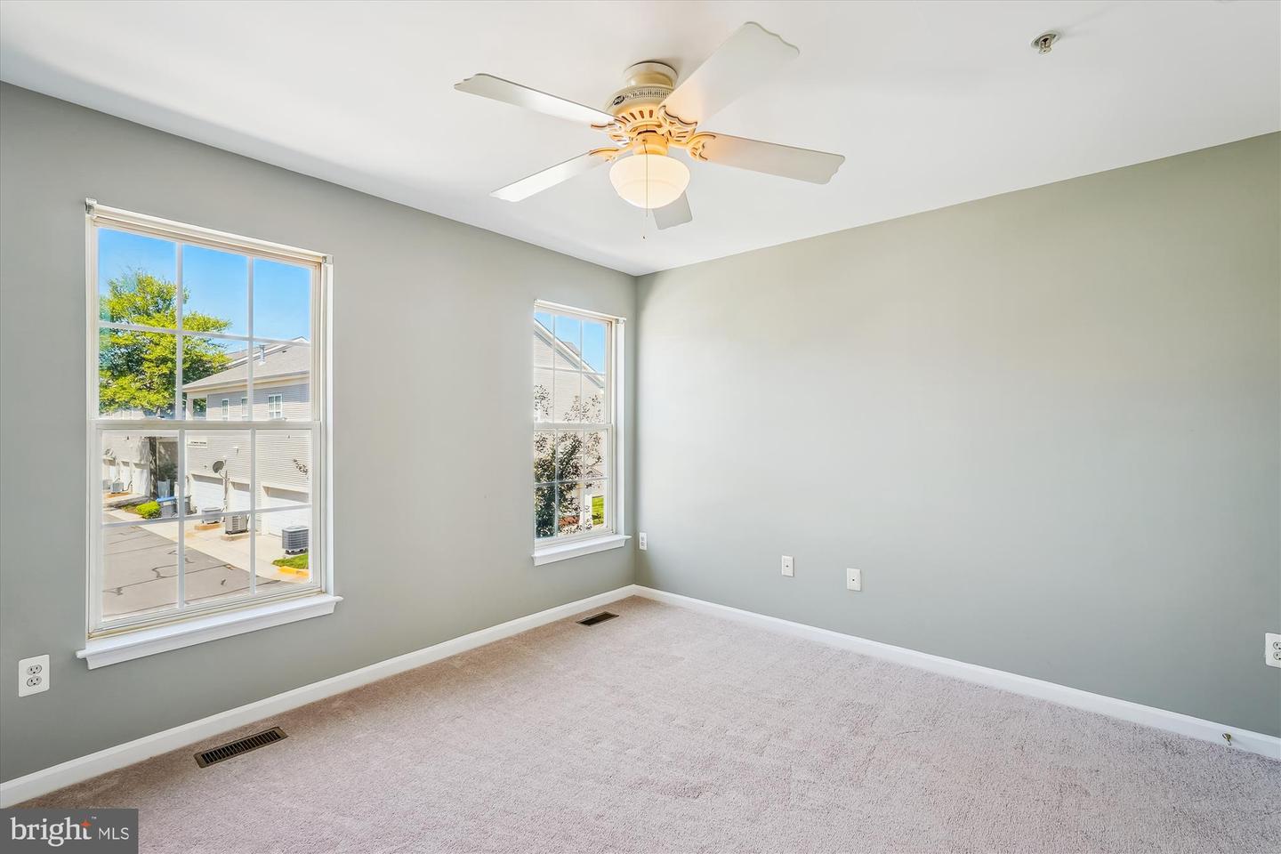 20242 MACGLASHAN TER, ASHBURN, Virginia 20147, 3 Bedrooms Bedrooms, ,2 BathroomsBathrooms,Residential,For sale,20242 MACGLASHAN TER,VALO2095872 MLS # VALO2095872