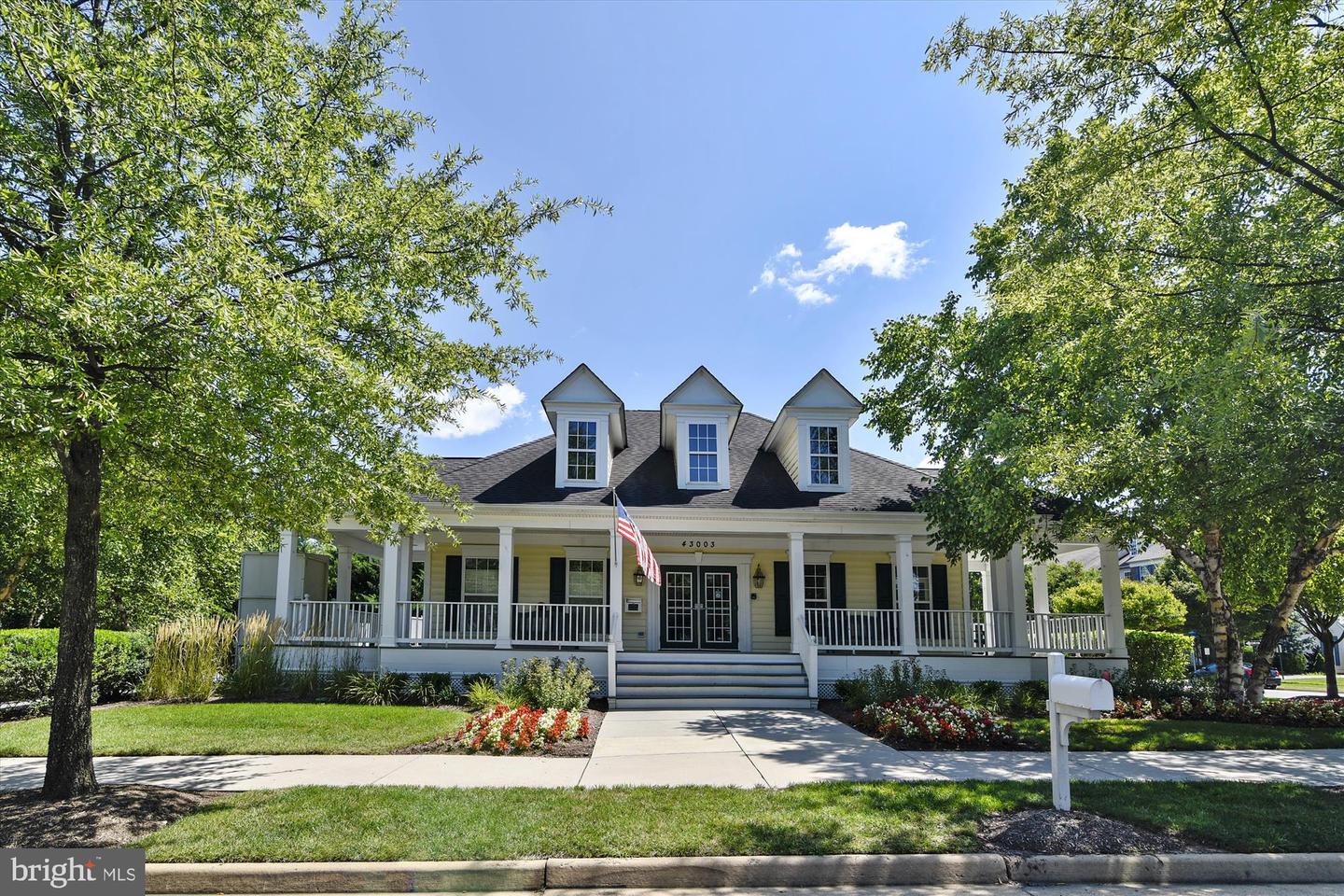 20242 MACGLASHAN TER, ASHBURN, Virginia 20147, 3 Bedrooms Bedrooms, ,2 BathroomsBathrooms,Residential,For sale,20242 MACGLASHAN TER,VALO2095872 MLS # VALO2095872
