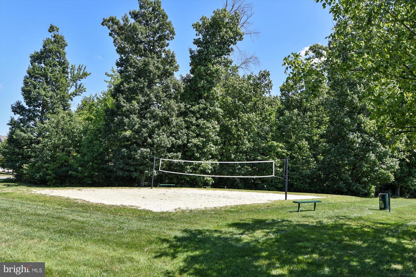 20242 MACGLASHAN TER, ASHBURN, Virginia 20147, 3 Bedrooms Bedrooms, ,2 BathroomsBathrooms,Residential,For sale,20242 MACGLASHAN TER,VALO2095872 MLS # VALO2095872