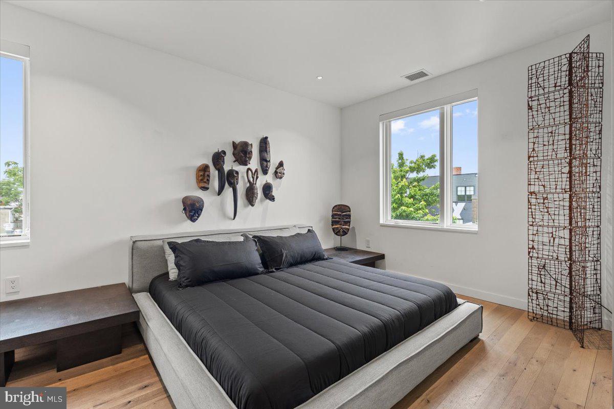 1932 9TH ST NW #R402, WASHINGTON, District Of Columbia 20001, 2 Bedrooms Bedrooms, ,2 BathroomsBathrooms,Residential,For sale,1932 9TH ST NW #R402,DCDC2199732 MLS # DCDC2199732