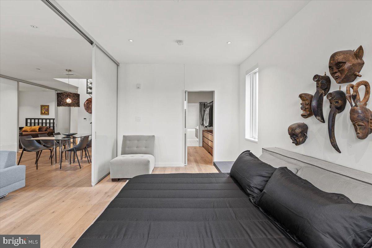 1932 9TH ST NW #R402, WASHINGTON, District Of Columbia 20001, 2 Bedrooms Bedrooms, ,2 BathroomsBathrooms,Residential,For sale,1932 9TH ST NW #R402,DCDC2199732 MLS # DCDC2199732