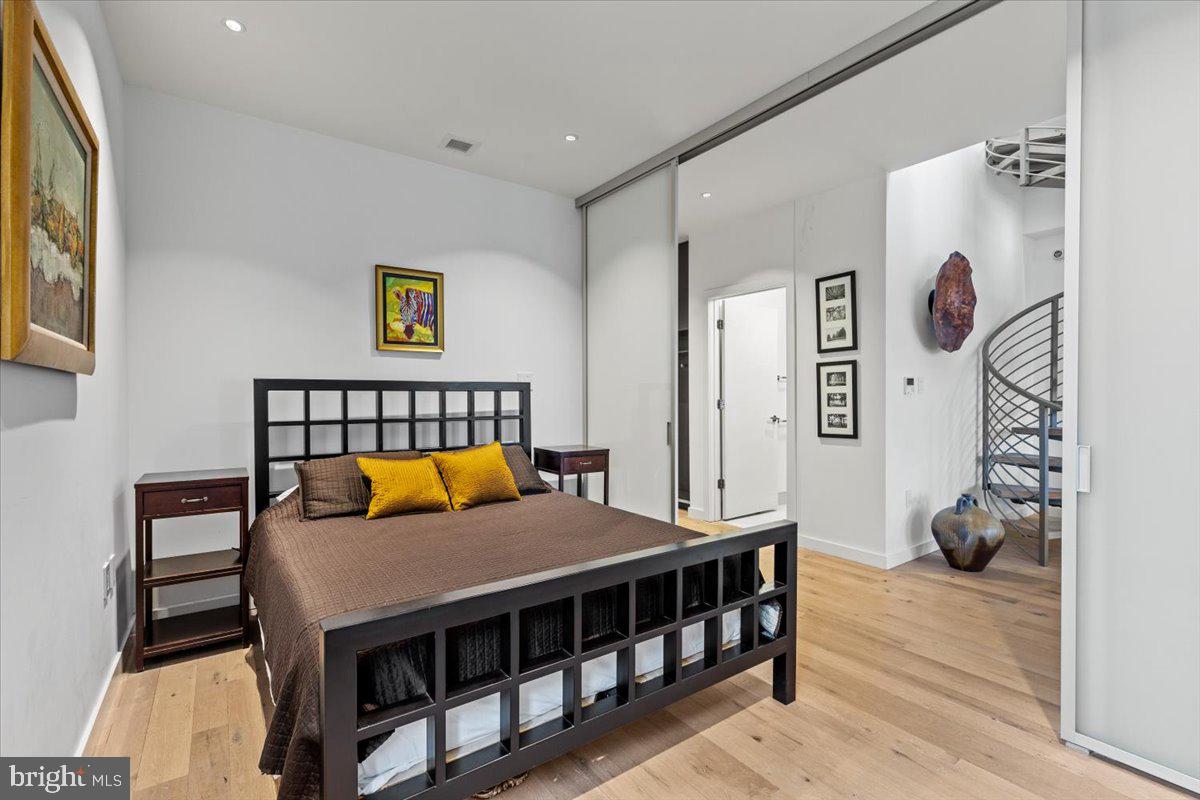 1932 9TH ST NW #R402, WASHINGTON, District Of Columbia 20001, 2 Bedrooms Bedrooms, ,2 BathroomsBathrooms,Residential,For sale,1932 9TH ST NW #R402,DCDC2199732 MLS # DCDC2199732