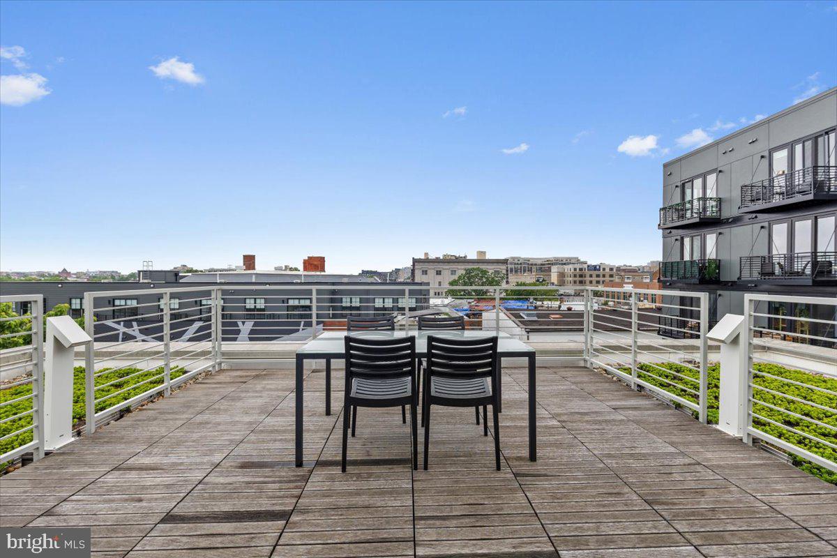 1932 9TH ST NW #R402, WASHINGTON, District Of Columbia 20001, 2 Bedrooms Bedrooms, ,2 BathroomsBathrooms,Residential,For sale,1932 9TH ST NW #R402,DCDC2199732 MLS # DCDC2199732
