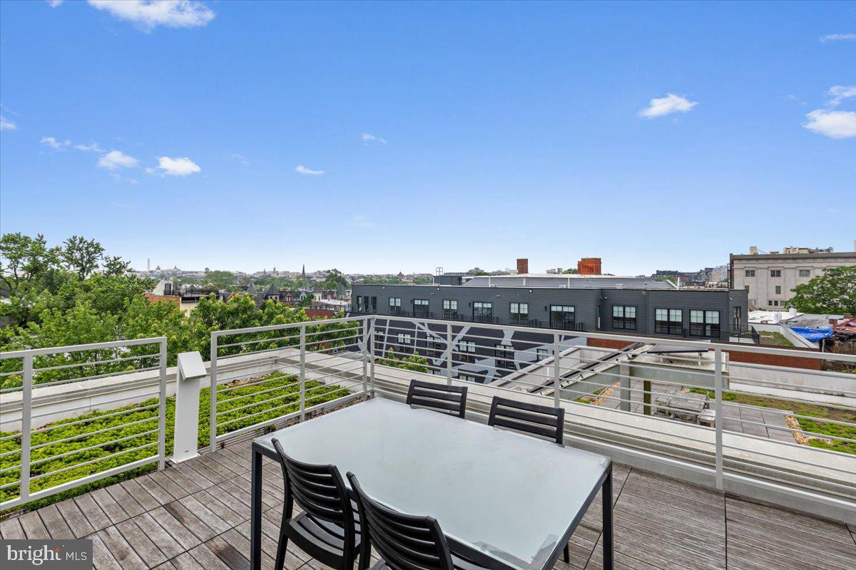 1932 9TH ST NW #R402, WASHINGTON, District Of Columbia 20001, 2 Bedrooms Bedrooms, ,2 BathroomsBathrooms,Residential,For sale,1932 9TH ST NW #R402,DCDC2199732 MLS # DCDC2199732