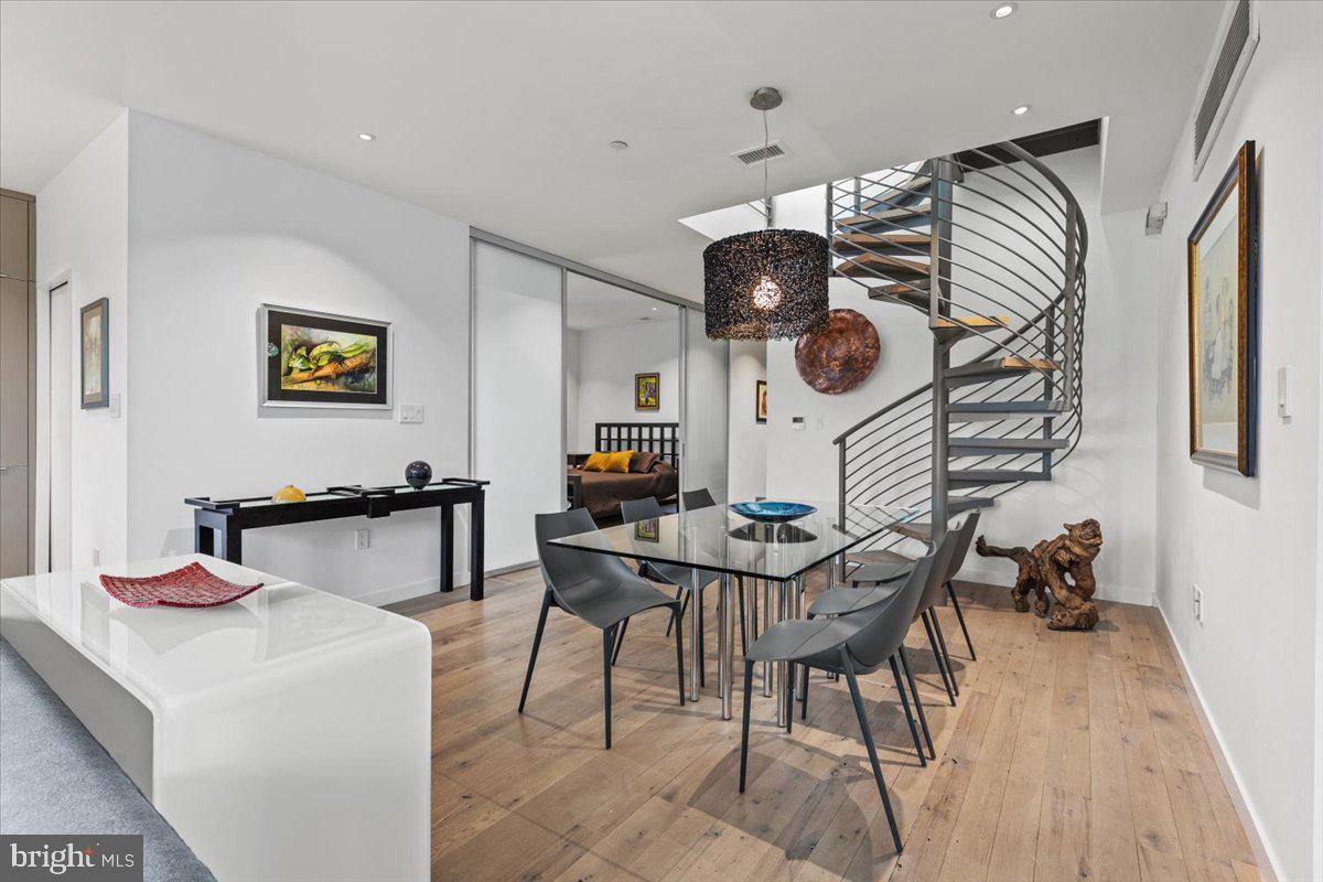 1932 9TH ST NW #R402, WASHINGTON, District Of Columbia 20001, 2 Bedrooms Bedrooms, ,2 BathroomsBathrooms,Residential,For sale,1932 9TH ST NW #R402,DCDC2199732 MLS # DCDC2199732