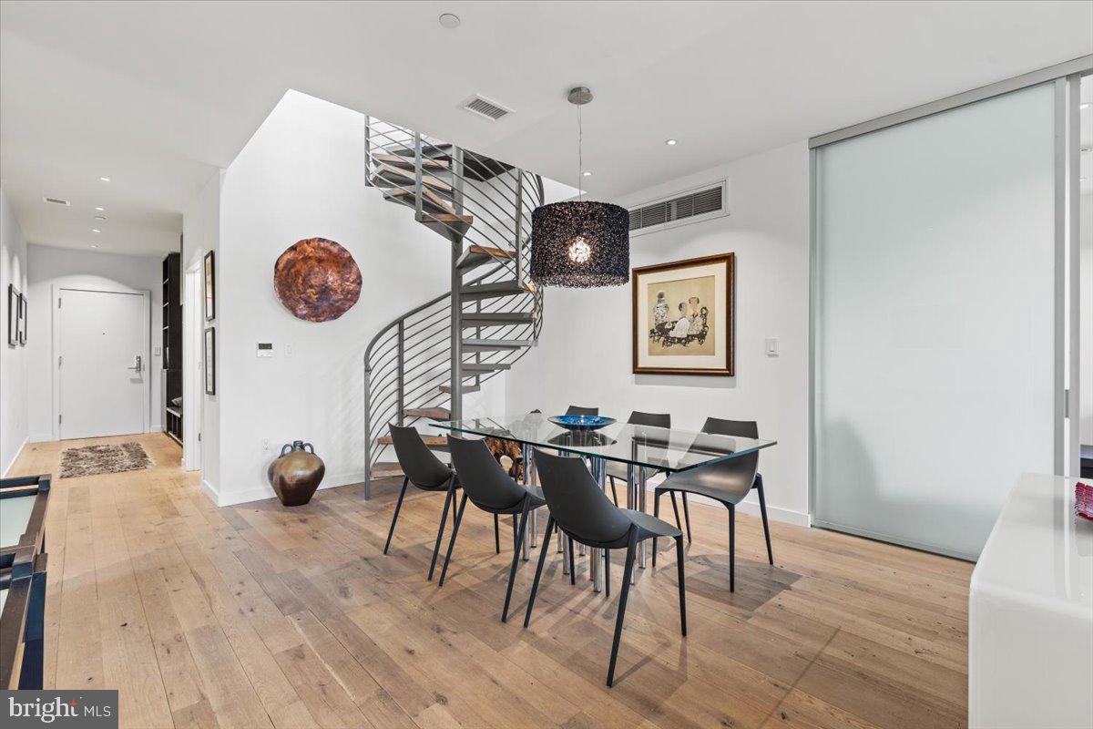 1932 9TH ST NW #R402, WASHINGTON, District Of Columbia 20001, 2 Bedrooms Bedrooms, ,2 BathroomsBathrooms,Residential,For sale,1932 9TH ST NW #R402,DCDC2199732 MLS # DCDC2199732