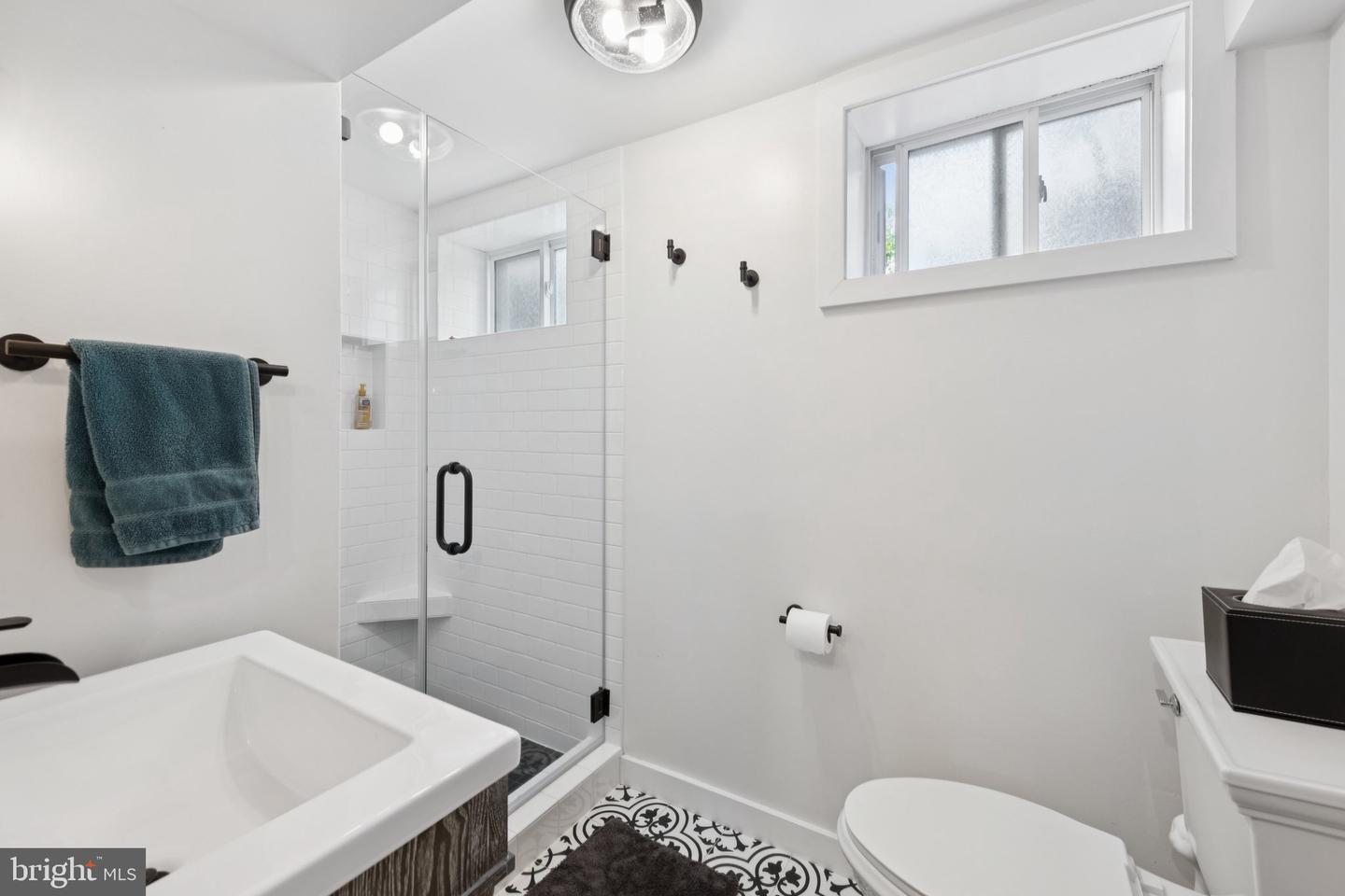 422 19TH ST NE, WASHINGTON, District Of Columbia 20002, 3 Bedrooms Bedrooms, ,2 BathroomsBathrooms,Residential,For sale,422 19TH ST NE,DCDC2199758 MLS # DCDC2199758