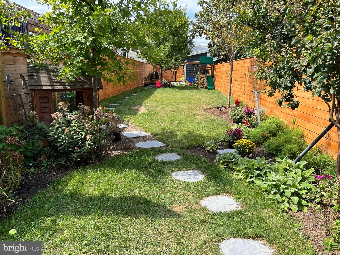 422 19TH ST NE, WASHINGTON, District Of Columbia 20002, 3 Bedrooms Bedrooms, ,2 BathroomsBathrooms,Residential,For sale,422 19TH ST NE,DCDC2199758 MLS # DCDC2199758
