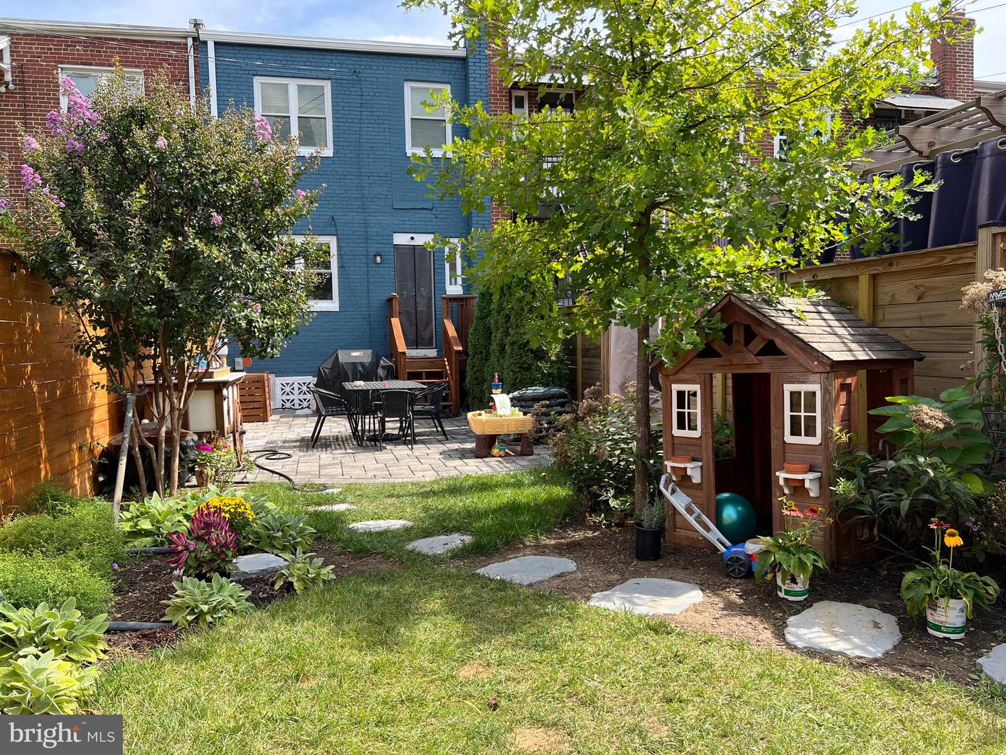 422 19TH ST NE, WASHINGTON, District Of Columbia 20002, 3 Bedrooms Bedrooms, ,2 BathroomsBathrooms,Residential,For sale,422 19TH ST NE,DCDC2199758 MLS # DCDC2199758