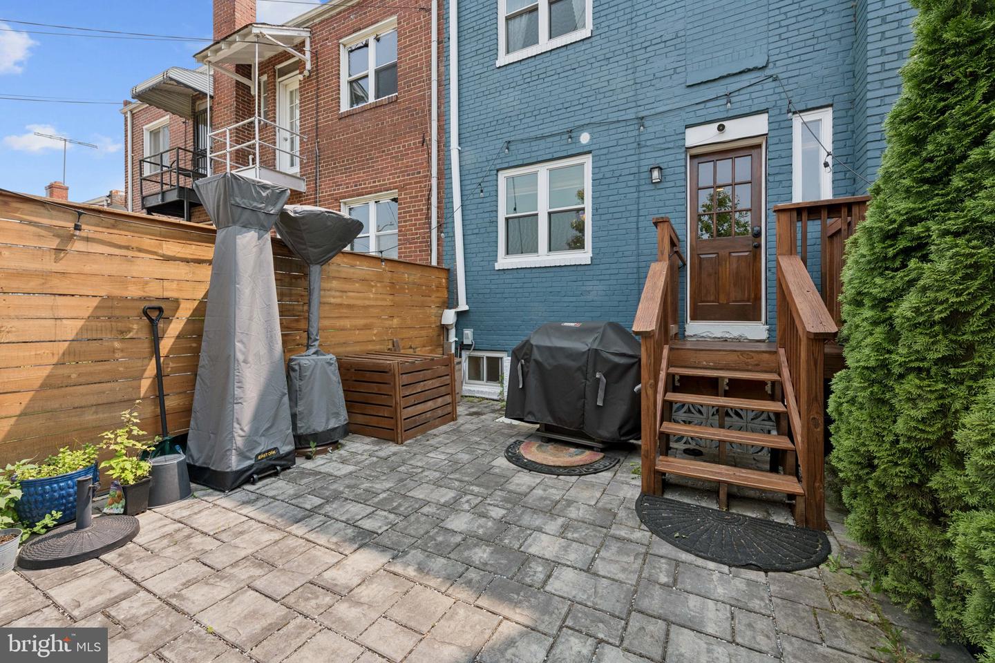 422 19TH ST NE, WASHINGTON, District Of Columbia 20002, 3 Bedrooms Bedrooms, ,2 BathroomsBathrooms,Residential,For sale,422 19TH ST NE,DCDC2199758 MLS # DCDC2199758