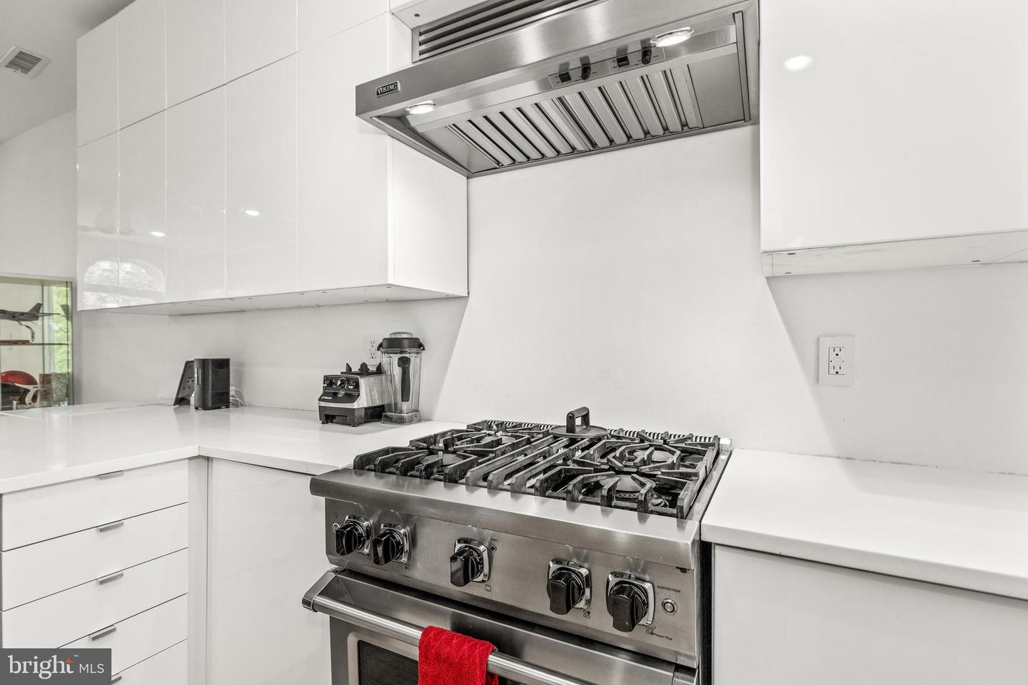 115 NEW YORK AVE NW #9, WASHINGTON, District Of Columbia 20001, 2 Bedrooms Bedrooms, ,2 BathroomsBathrooms,Residential,For sale,115 NEW YORK AVE NW #9,DCDC2199814 MLS # DCDC2199814
