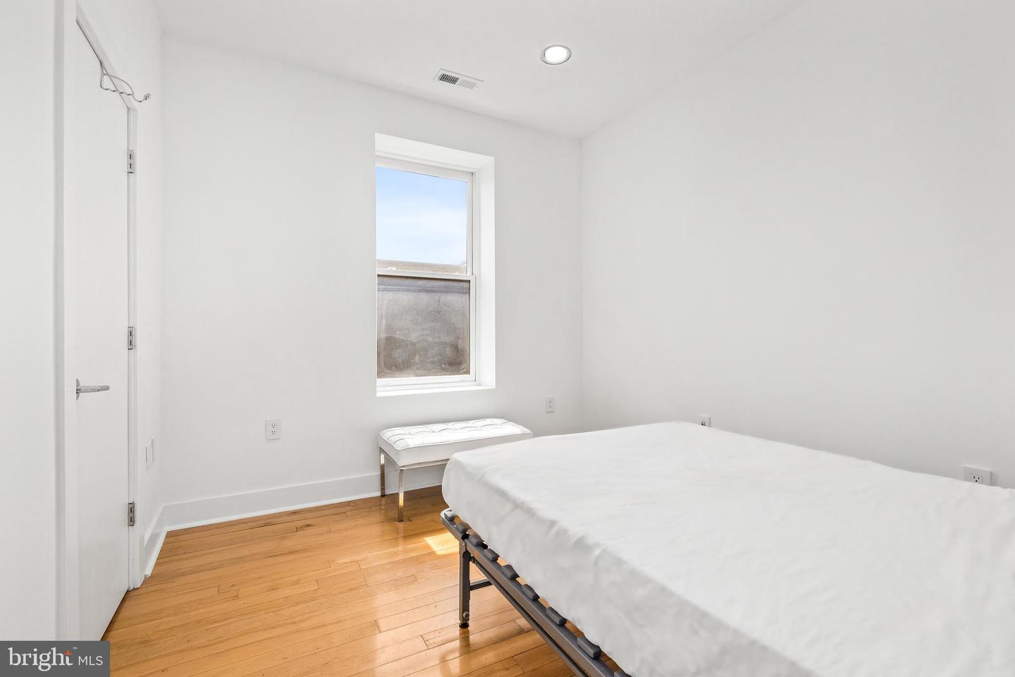115 NEW YORK AVE NW #9, WASHINGTON, District Of Columbia 20001, 2 Bedrooms Bedrooms, ,2 BathroomsBathrooms,Residential,For sale,115 NEW YORK AVE NW #9,DCDC2199814 MLS # DCDC2199814