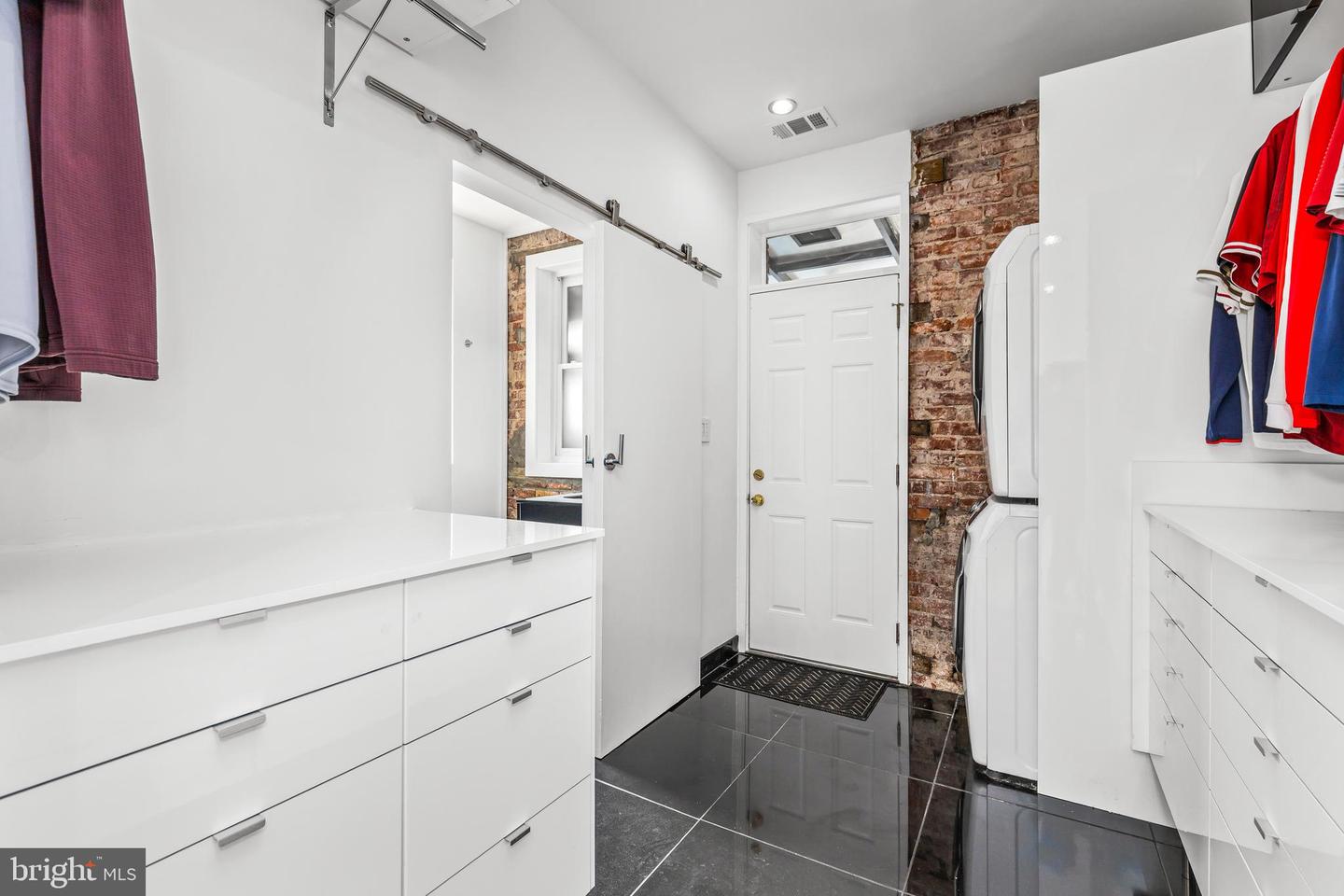 115 NEW YORK AVE NW #9, WASHINGTON, District Of Columbia 20001, 2 Bedrooms Bedrooms, ,2 BathroomsBathrooms,Residential,For sale,115 NEW YORK AVE NW #9,DCDC2199814 MLS # DCDC2199814