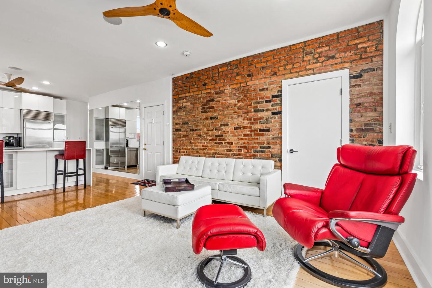 115 NEW YORK AVE NW #9, WASHINGTON, District Of Columbia 20001, 2 Bedrooms Bedrooms, ,2 BathroomsBathrooms,Residential,For sale,115 NEW YORK AVE NW #9,DCDC2199814 MLS # DCDC2199814