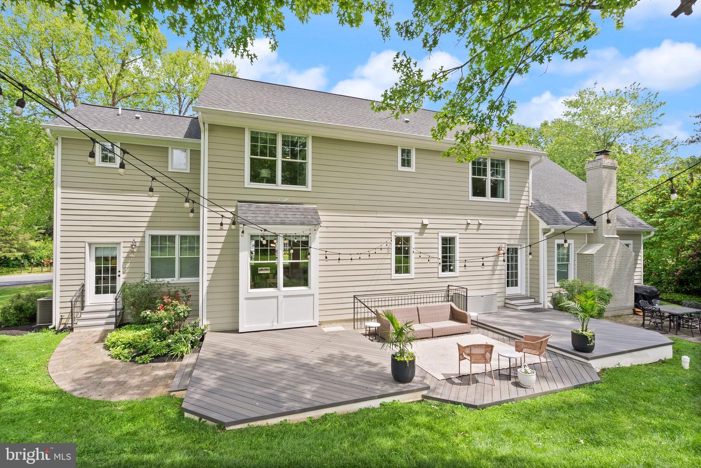 12107 FAIRFAX HUNT RD, FAIRFAX, Virginia 22030, 6 Bedrooms Bedrooms, ,5 BathroomsBathrooms,Residential,For sale,12107 FAIRFAX HUNT RD,VAFX2239782 MLS # VAFX2239782