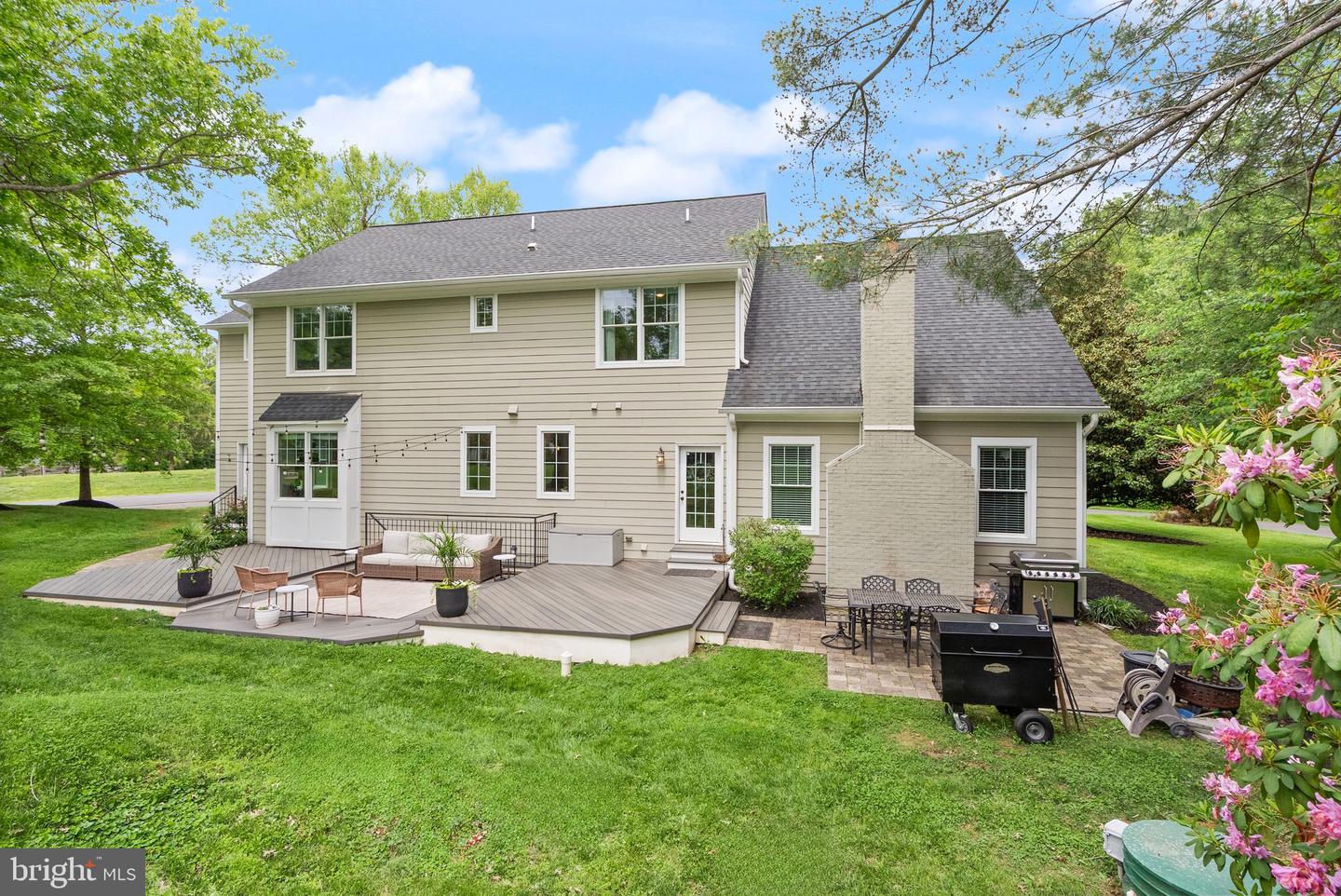 12107 FAIRFAX HUNT RD, FAIRFAX, Virginia 22030, 6 Bedrooms Bedrooms, ,5 BathroomsBathrooms,Residential,For sale,12107 FAIRFAX HUNT RD,VAFX2239782 MLS # VAFX2239782