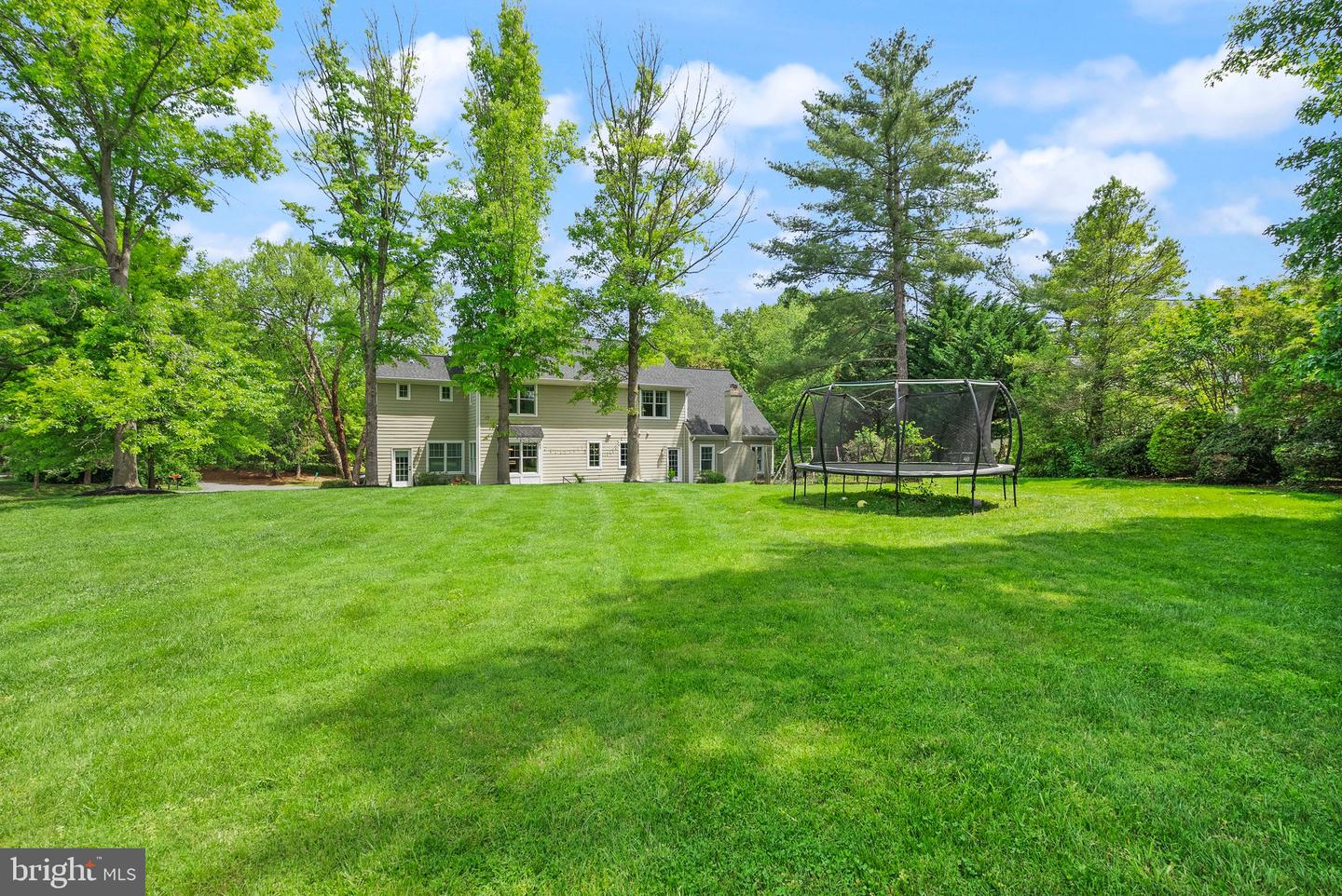 12107 FAIRFAX HUNT RD, FAIRFAX, Virginia 22030, 6 Bedrooms Bedrooms, ,5 BathroomsBathrooms,Residential,For sale,12107 FAIRFAX HUNT RD,VAFX2239782 MLS # VAFX2239782