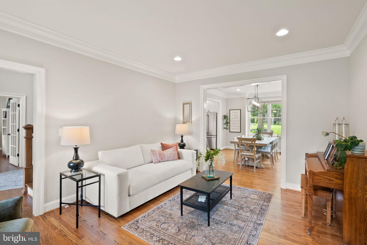12107 FAIRFAX HUNT RD, FAIRFAX, Virginia 22030, 6 Bedrooms Bedrooms, ,5 BathroomsBathrooms,Residential,For sale,12107 FAIRFAX HUNT RD,VAFX2239782 MLS # VAFX2239782