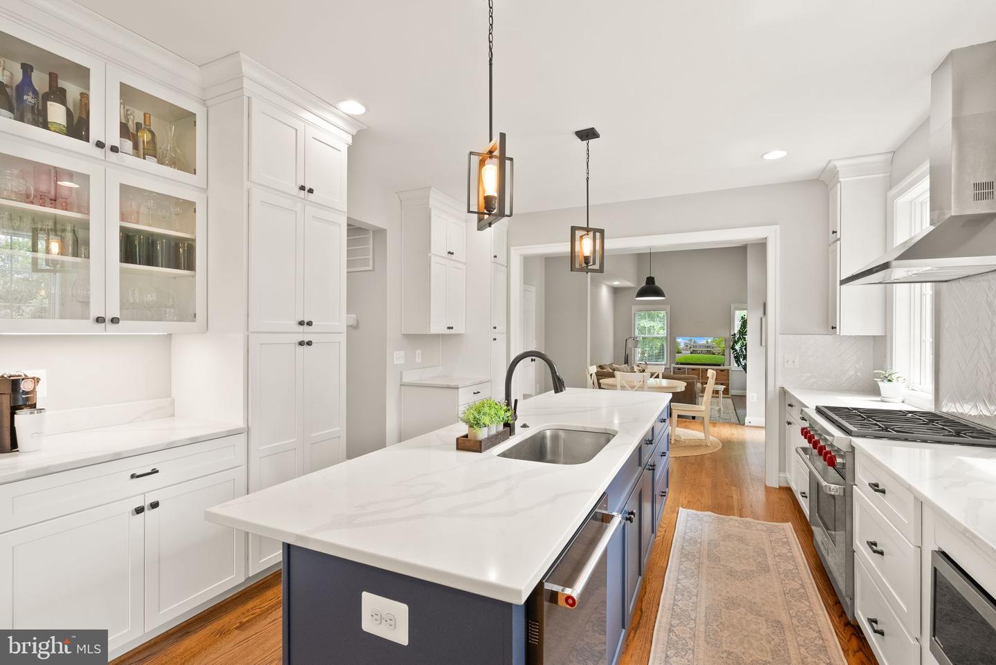12107 FAIRFAX HUNT RD, FAIRFAX, Virginia 22030, 6 Bedrooms Bedrooms, ,5 BathroomsBathrooms,Residential,For sale,12107 FAIRFAX HUNT RD,VAFX2239782 MLS # VAFX2239782