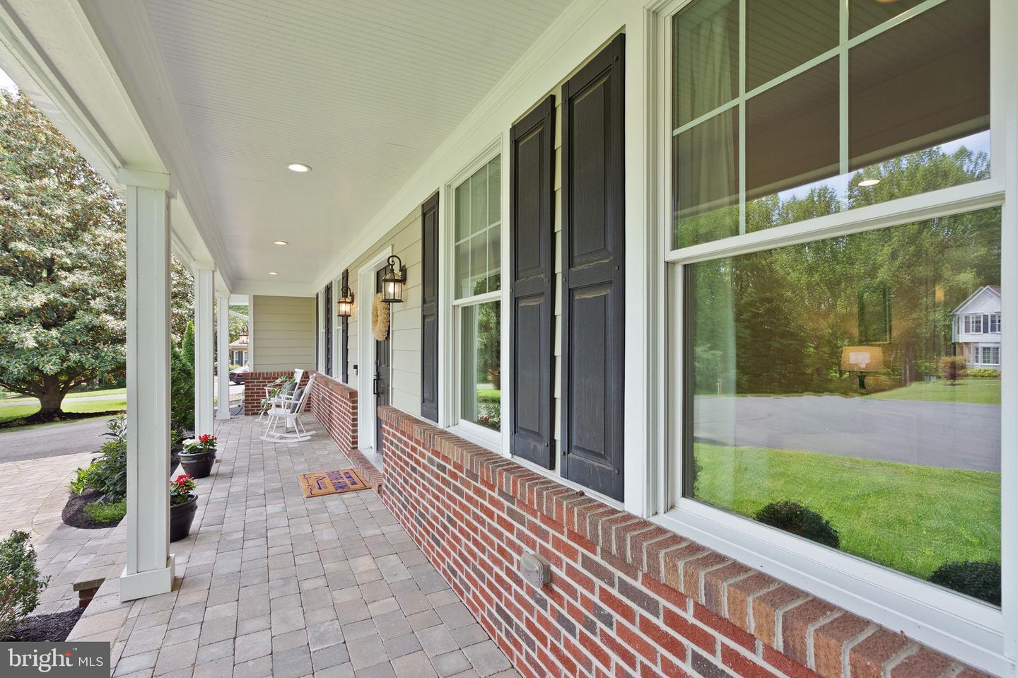 12107 FAIRFAX HUNT RD, FAIRFAX, Virginia 22030, 6 Bedrooms Bedrooms, ,5 BathroomsBathrooms,Residential,For sale,12107 FAIRFAX HUNT RD,VAFX2239782 MLS # VAFX2239782