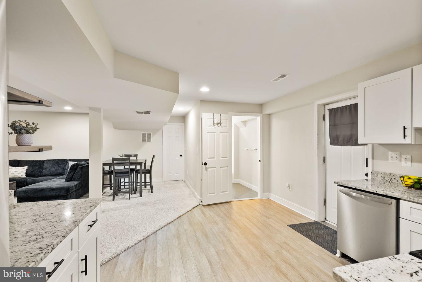 12107 FAIRFAX HUNT RD, FAIRFAX, Virginia 22030, 6 Bedrooms Bedrooms, ,5 BathroomsBathrooms,Residential,For sale,12107 FAIRFAX HUNT RD,VAFX2239782 MLS # VAFX2239782