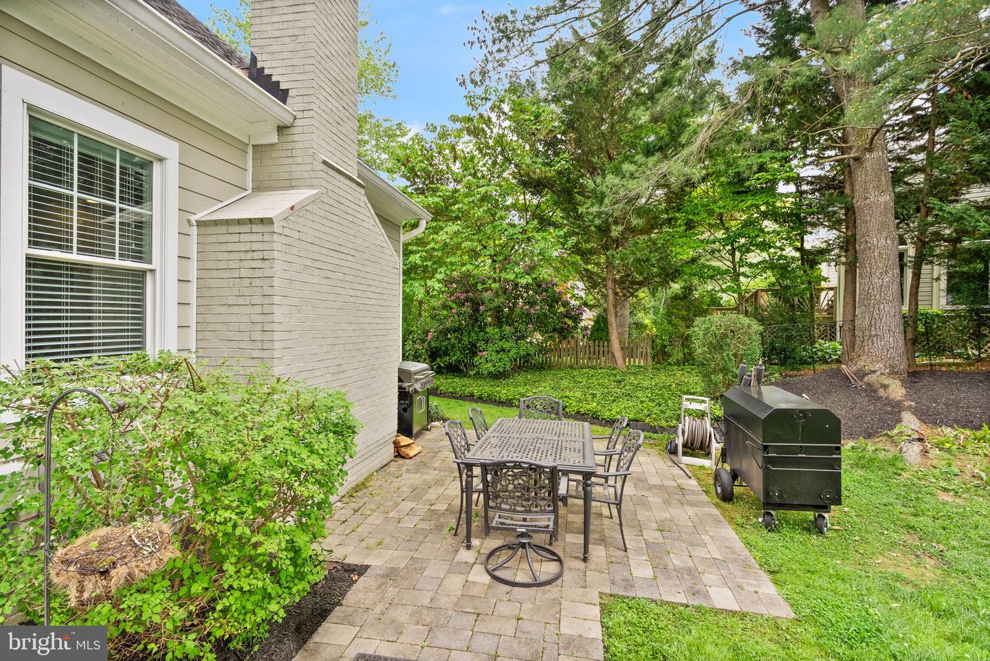 12107 FAIRFAX HUNT RD, FAIRFAX, Virginia 22030, 6 Bedrooms Bedrooms, ,5 BathroomsBathrooms,Residential,For sale,12107 FAIRFAX HUNT RD,VAFX2239782 MLS # VAFX2239782
