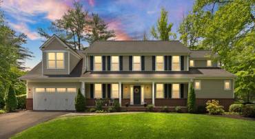 12107 FAIRFAX HUNT RD, FAIRFAX, Virginia 22030, 6 Bedrooms Bedrooms, ,5 BathroomsBathrooms,Residential,For sale,12107 FAIRFAX HUNT RD,VAFX2239782 MLS # VAFX2239782