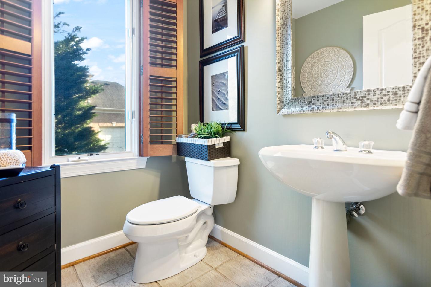 20550 WILDBROOK CT, ASHBURN, Virginia 20147, 6 Bedrooms Bedrooms, ,5 BathroomsBathrooms,Residential,For sale,20550 WILDBROOK CT,VALO2096126 MLS # VALO2096126