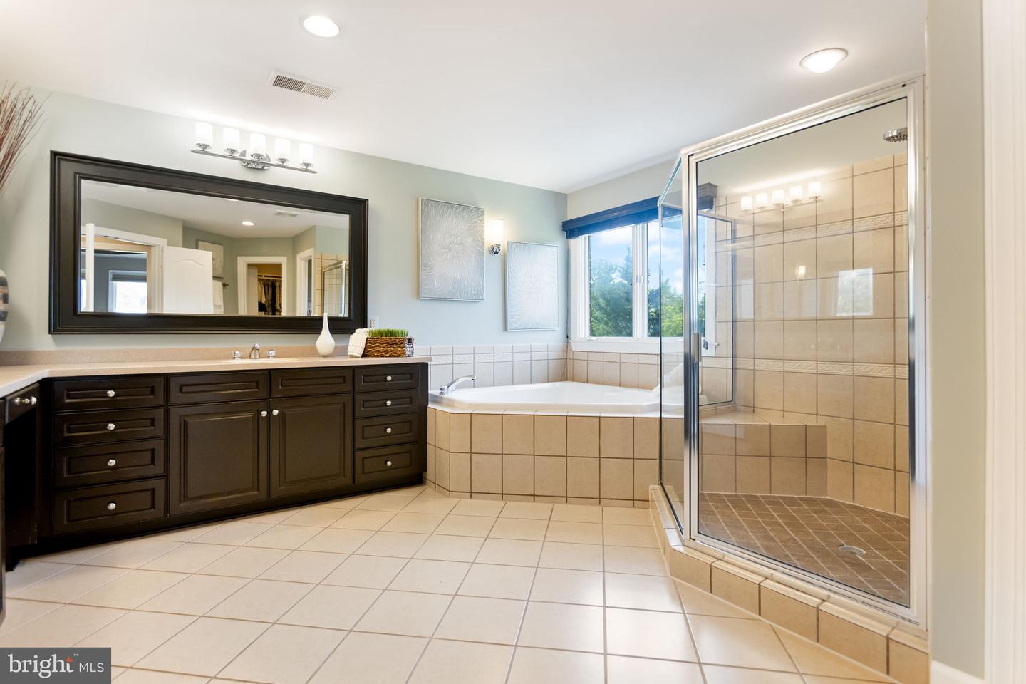20550 WILDBROOK CT, ASHBURN, Virginia 20147, 6 Bedrooms Bedrooms, ,5 BathroomsBathrooms,Residential,For sale,20550 WILDBROOK CT,VALO2096126 MLS # VALO2096126