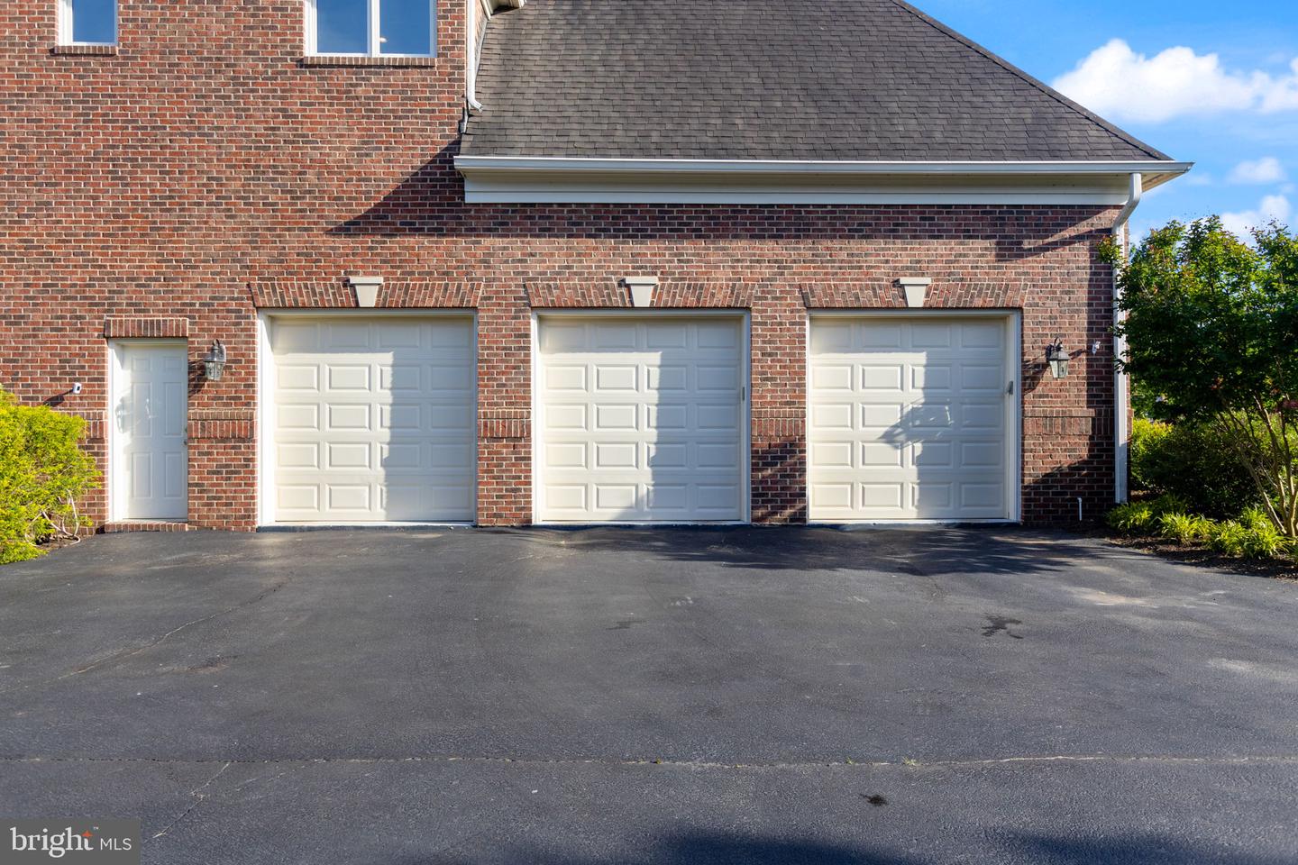 20550 WILDBROOK CT, ASHBURN, Virginia 20147, 6 Bedrooms Bedrooms, ,5 BathroomsBathrooms,Residential,For sale,20550 WILDBROOK CT,VALO2096126 MLS # VALO2096126