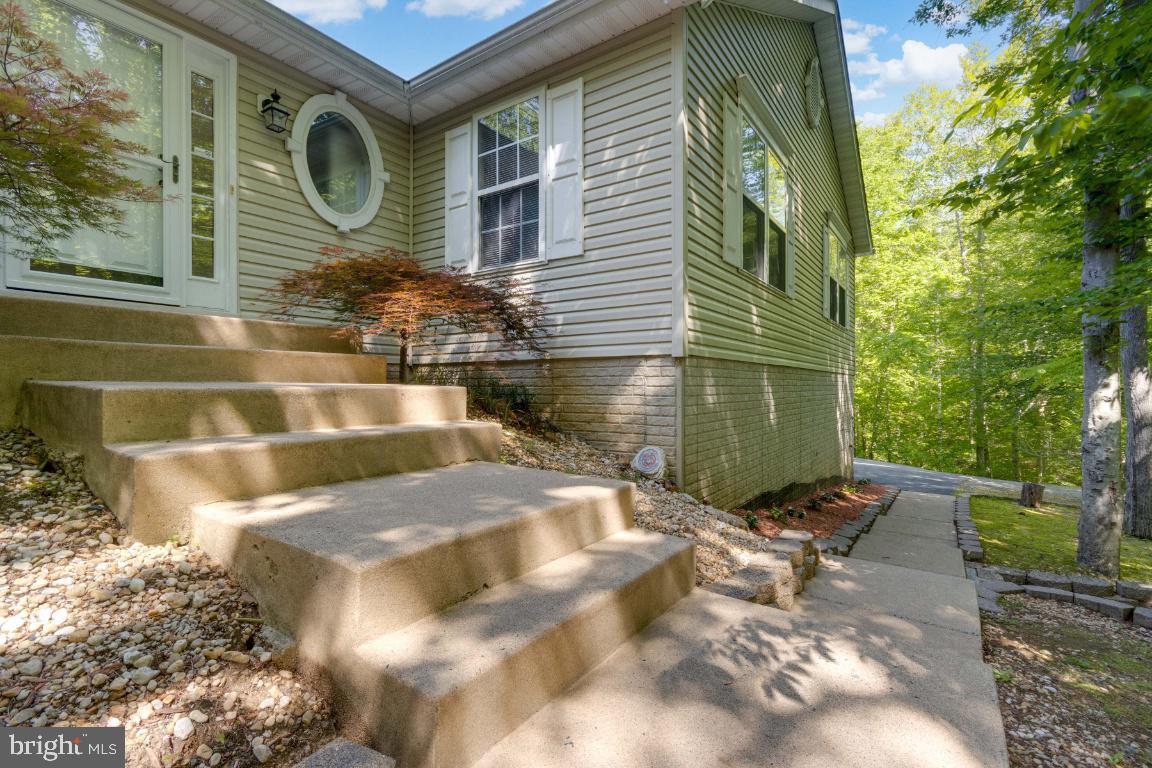 31 ANTLER TRL, FREDERICKSBURG, Virginia 22406, 4 Bedrooms Bedrooms, ,2 BathroomsBathrooms,Residential,For sale,31 ANTLER TRL,VAST2038776 MLS # VAST2038776