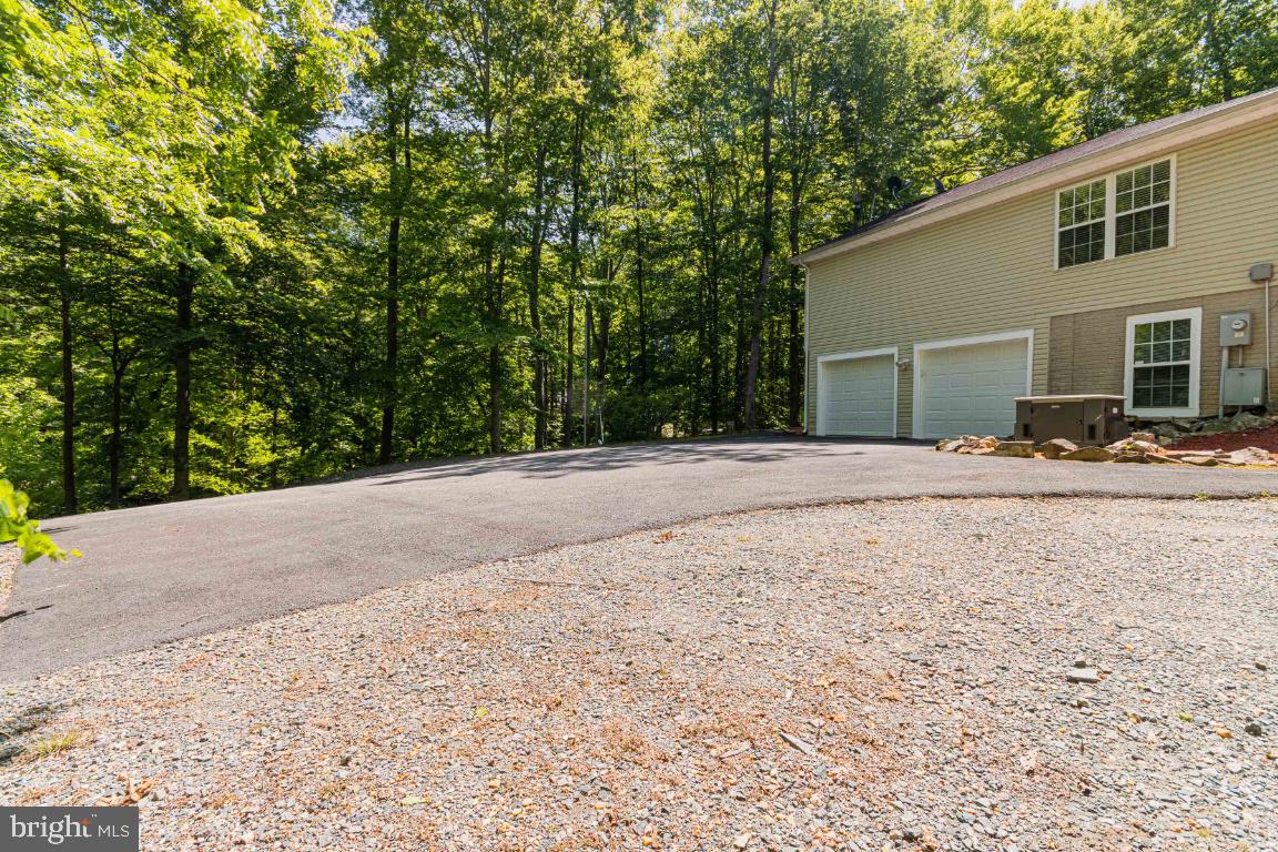 31 ANTLER TRL, FREDERICKSBURG, Virginia 22406, 4 Bedrooms Bedrooms, ,2 BathroomsBathrooms,Residential,For sale,31 ANTLER TRL,VAST2038776 MLS # VAST2038776