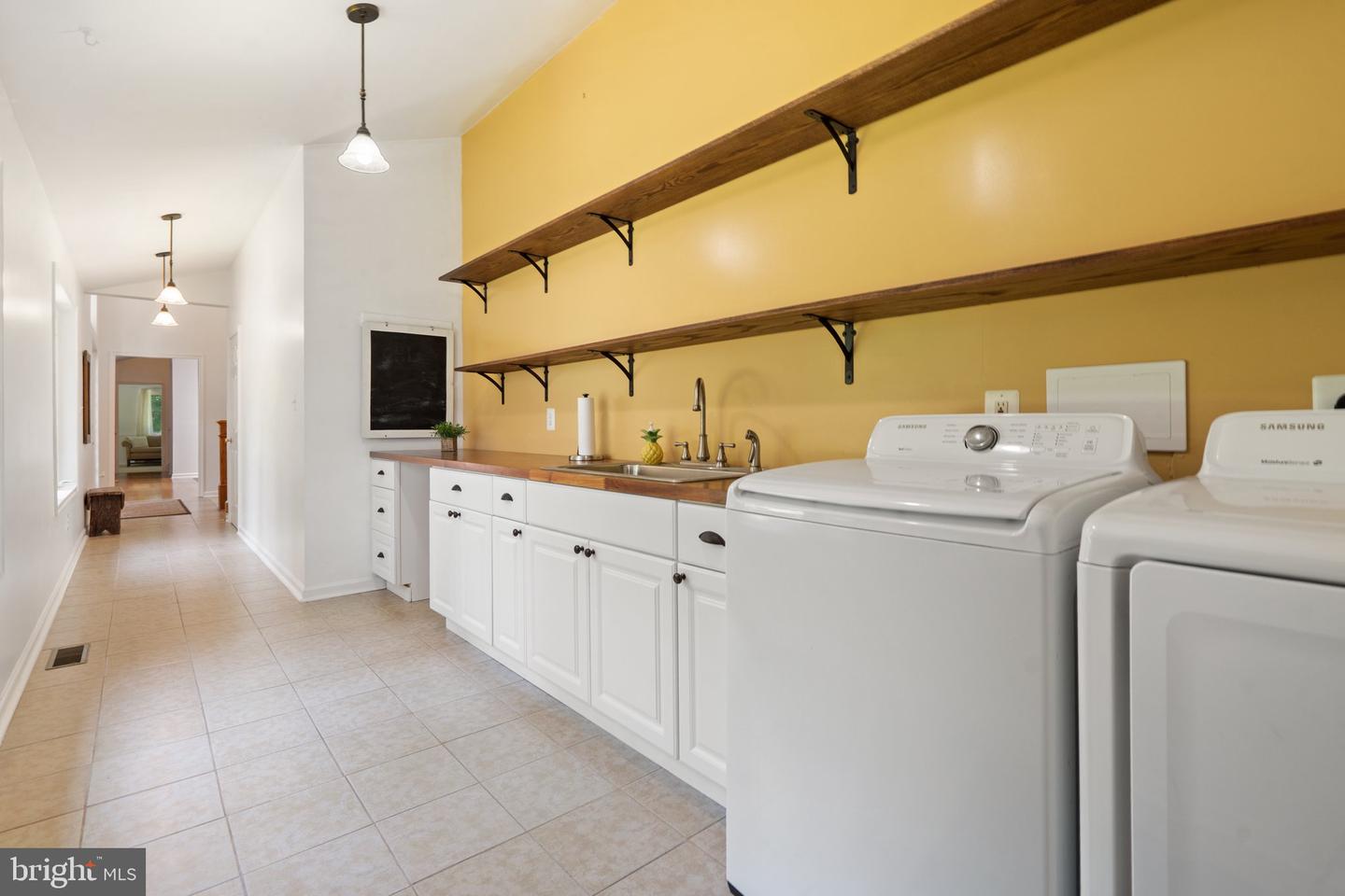 13013 ALUM SPRINGS RD, CULPEPER, Virginia 22701, 5 Bedrooms Bedrooms, ,3 BathroomsBathrooms,Residential,For sale,13013 ALUM SPRINGS RD,VACU2010572 MLS # VACU2010572