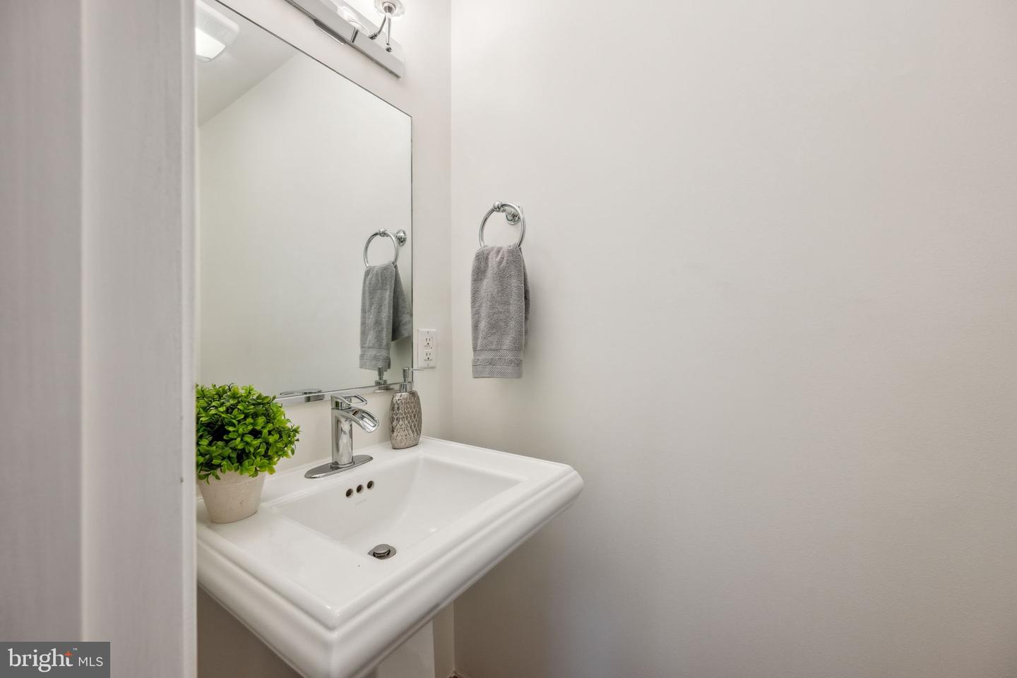 2444 TUNLAW RD NW, WASHINGTON, District Of Columbia 20007, 4 Bedrooms Bedrooms, ,4 BathroomsBathrooms,Residential,For sale,2444 TUNLAW RD NW,DCDC2200552 MLS # DCDC2200552