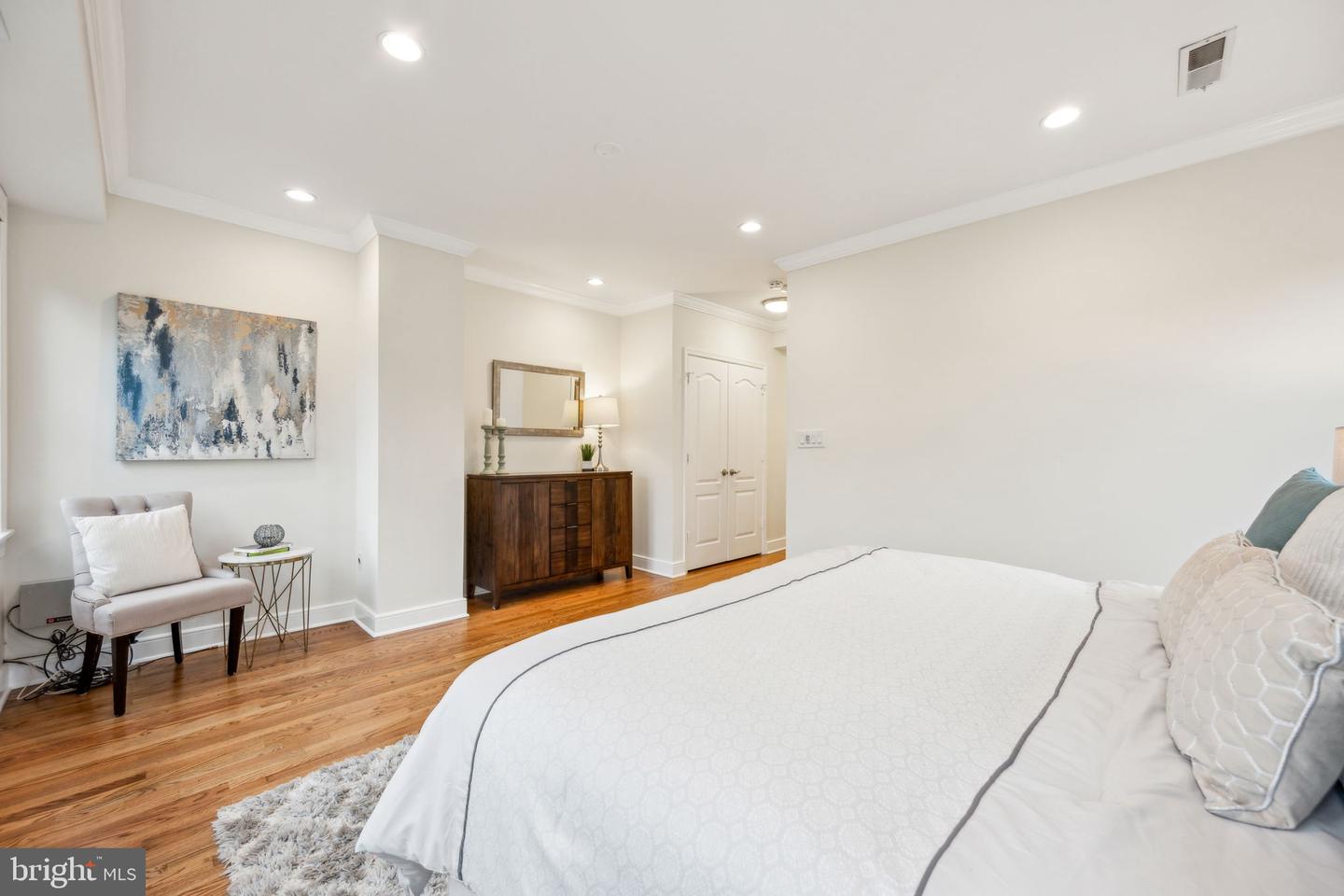 2444 TUNLAW RD NW, WASHINGTON, District Of Columbia 20007, 4 Bedrooms Bedrooms, ,4 BathroomsBathrooms,Residential,For sale,2444 TUNLAW RD NW,DCDC2200552 MLS # DCDC2200552
