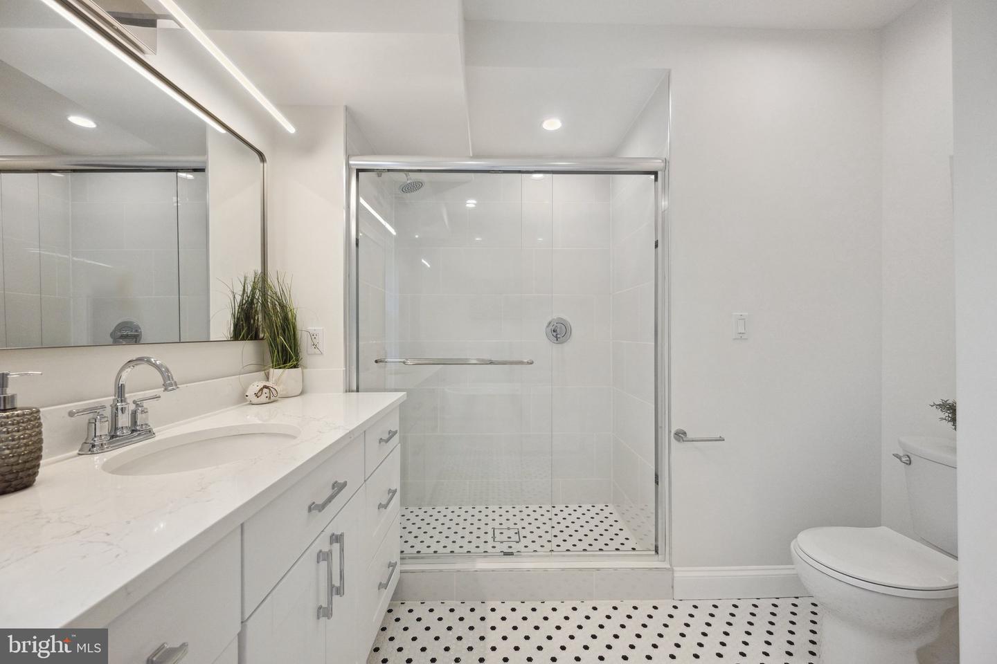 2444 TUNLAW RD NW, WASHINGTON, District Of Columbia 20007, 4 Bedrooms Bedrooms, ,4 BathroomsBathrooms,Residential,For sale,2444 TUNLAW RD NW,DCDC2200552 MLS # DCDC2200552