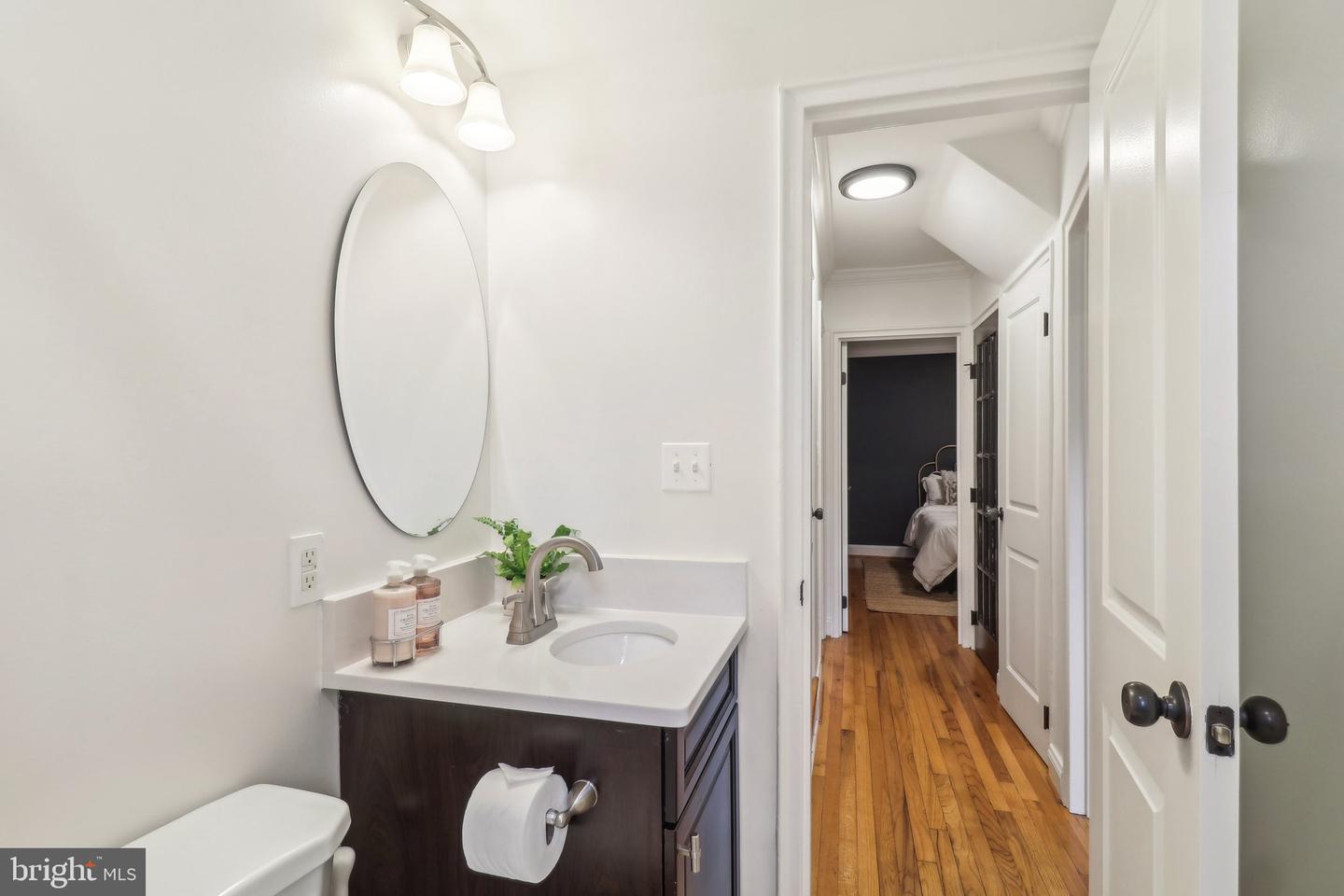 7137 OAKLAND AVE, FALLS CHURCH, Virginia 22042, 3 Bedrooms Bedrooms, ,3 BathroomsBathrooms,Residential,For sale,7137 OAKLAND AVE,VAFX2240894 MLS # VAFX2240894