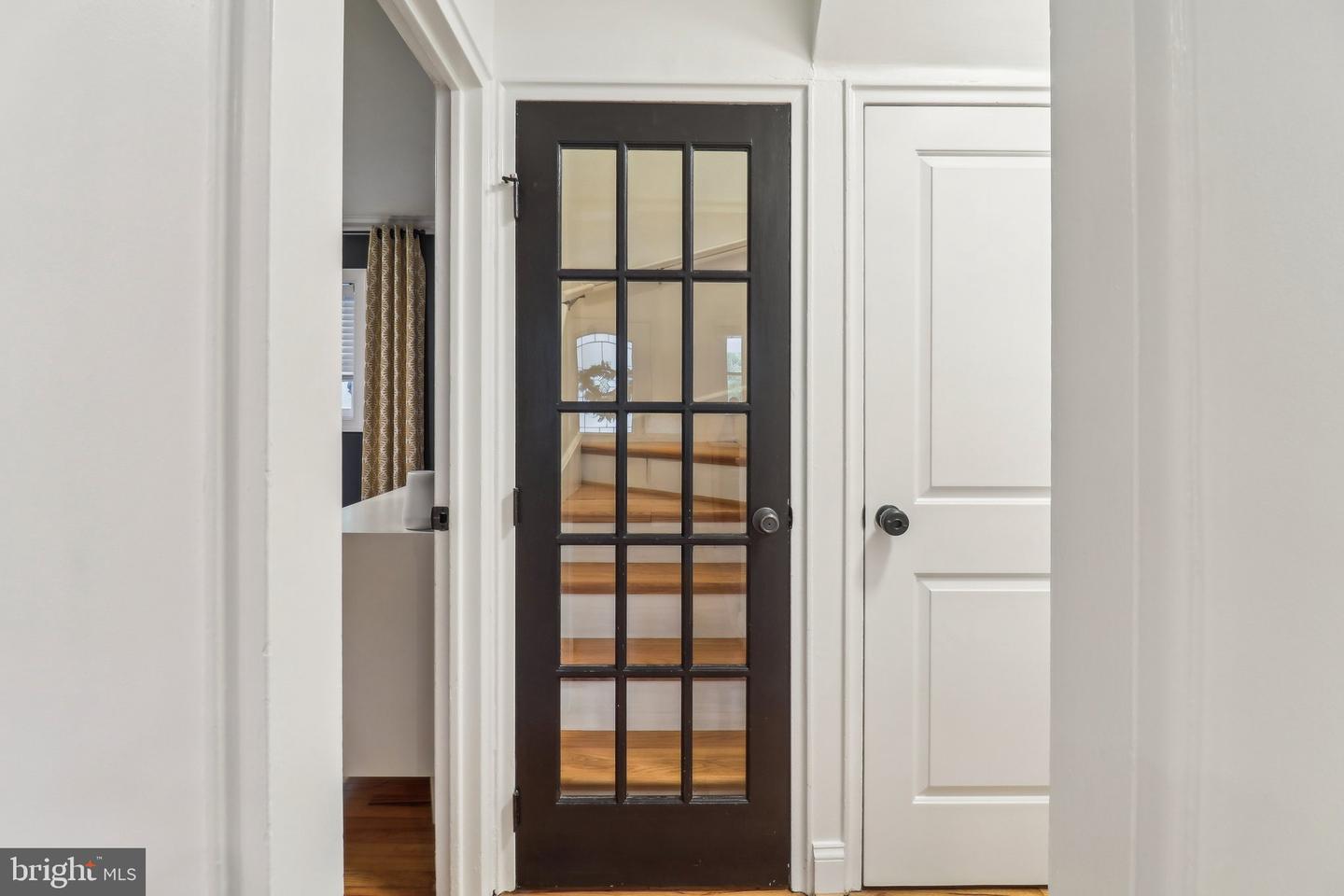 7137 OAKLAND AVE, FALLS CHURCH, Virginia 22042, 3 Bedrooms Bedrooms, ,3 BathroomsBathrooms,Residential,For sale,7137 OAKLAND AVE,VAFX2240894 MLS # VAFX2240894