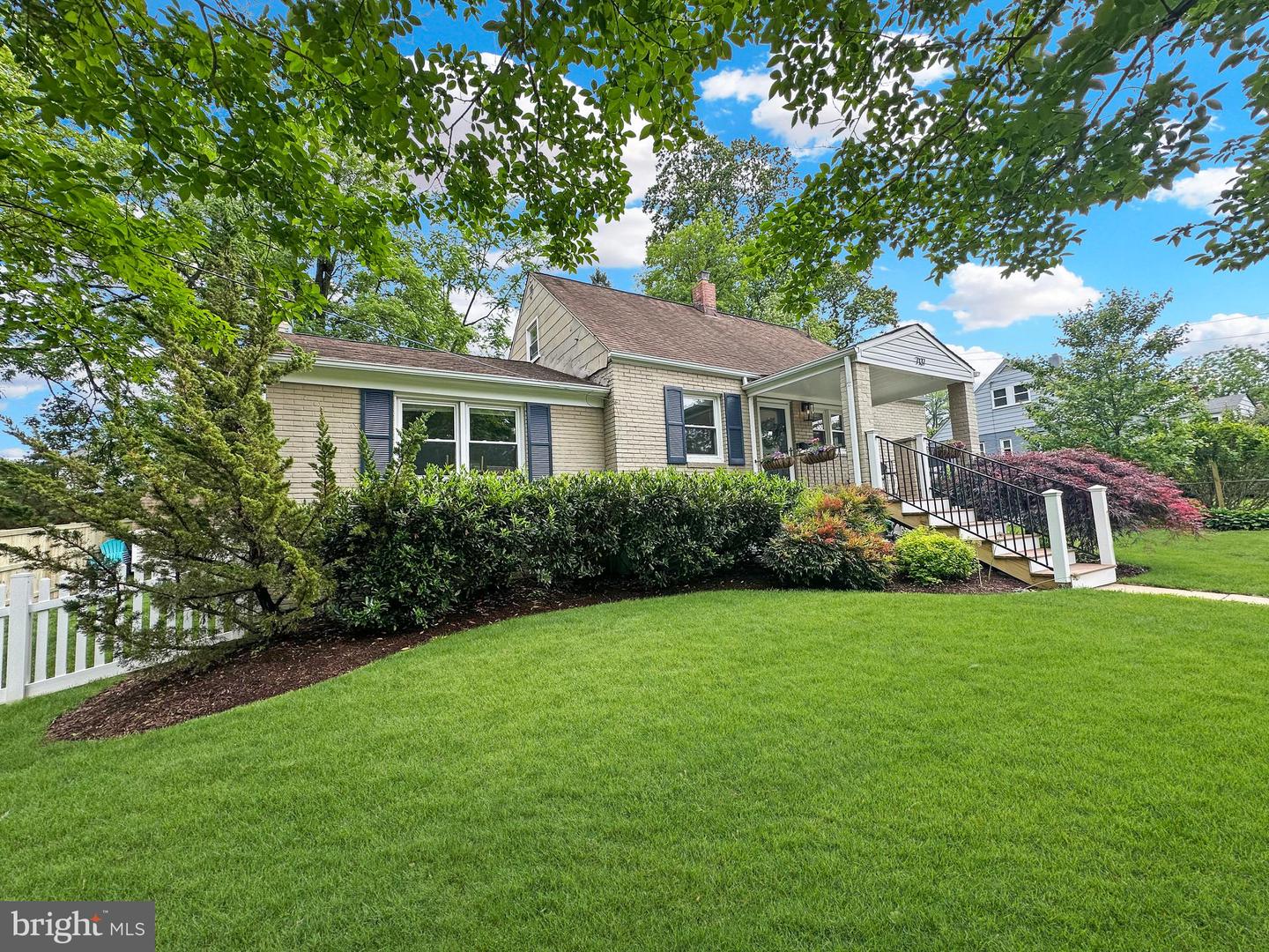 7137 OAKLAND AVE, FALLS CHURCH, Virginia 22042, 3 Bedrooms Bedrooms, ,3 BathroomsBathrooms,Residential,For sale,7137 OAKLAND AVE,VAFX2240894 MLS # VAFX2240894