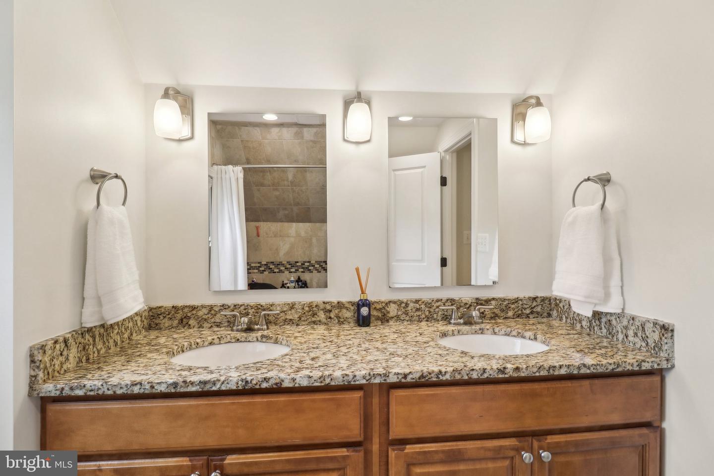 7137 OAKLAND AVE, FALLS CHURCH, Virginia 22042, 3 Bedrooms Bedrooms, ,3 BathroomsBathrooms,Residential,For sale,7137 OAKLAND AVE,VAFX2240894 MLS # VAFX2240894