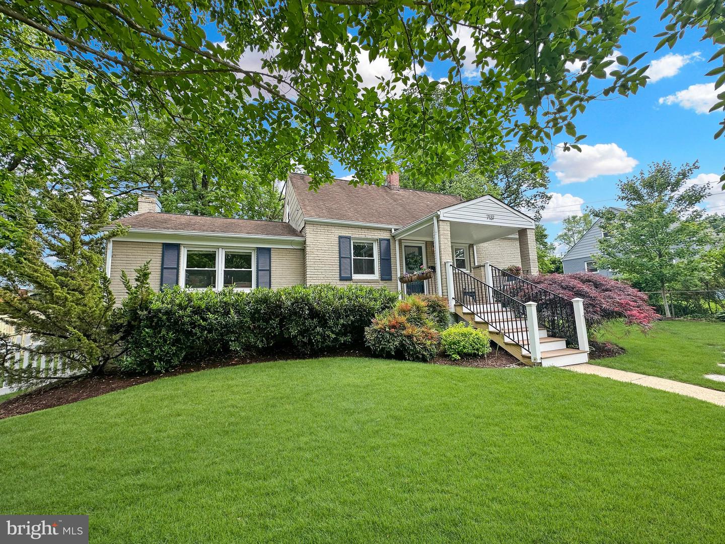 7137 OAKLAND AVE, FALLS CHURCH, Virginia 22042, 3 Bedrooms Bedrooms, ,3 BathroomsBathrooms,Residential,For sale,7137 OAKLAND AVE,VAFX2240894 MLS # VAFX2240894