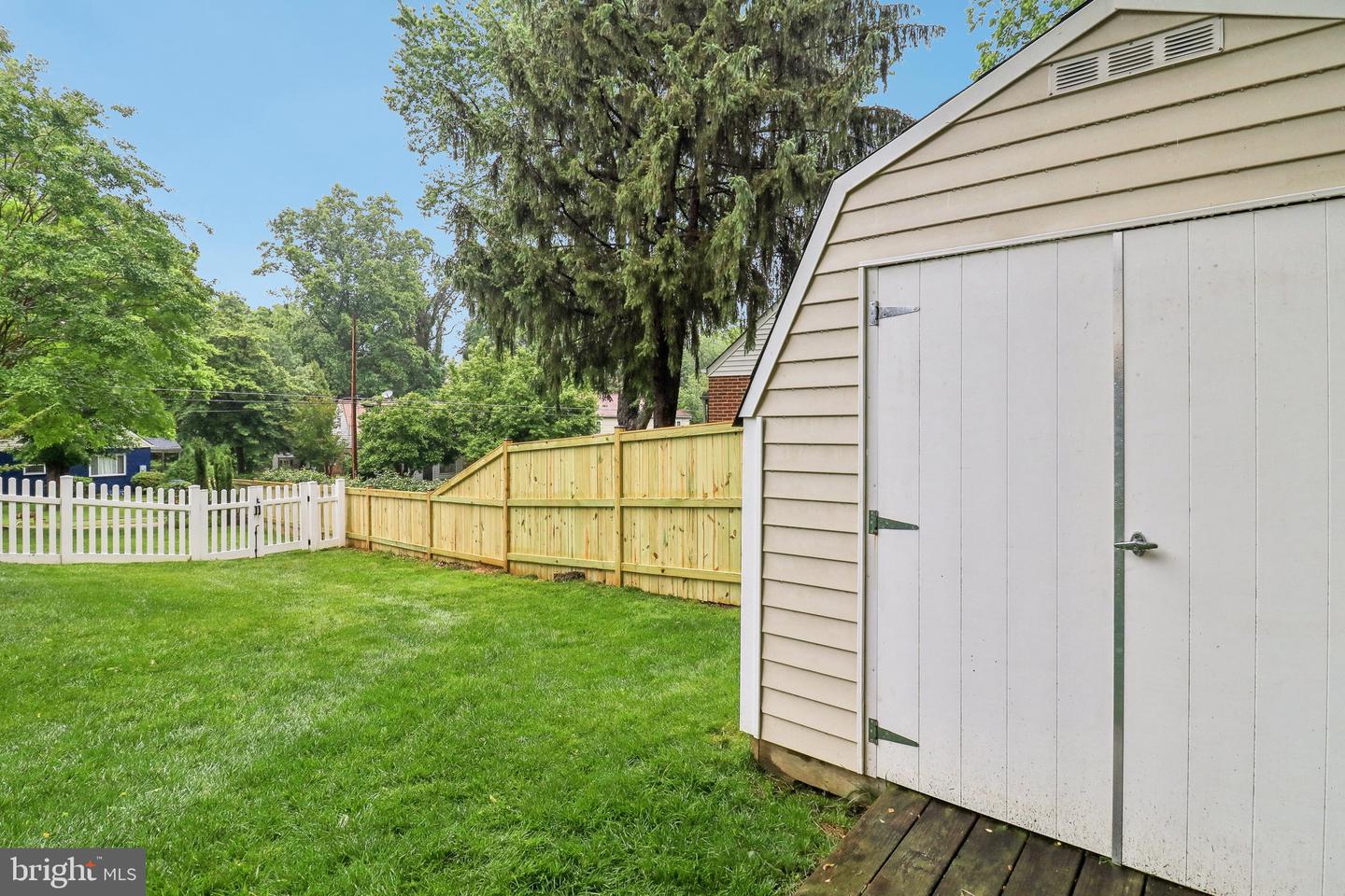 7137 OAKLAND AVE, FALLS CHURCH, Virginia 22042, 3 Bedrooms Bedrooms, ,3 BathroomsBathrooms,Residential,For sale,7137 OAKLAND AVE,VAFX2240894 MLS # VAFX2240894