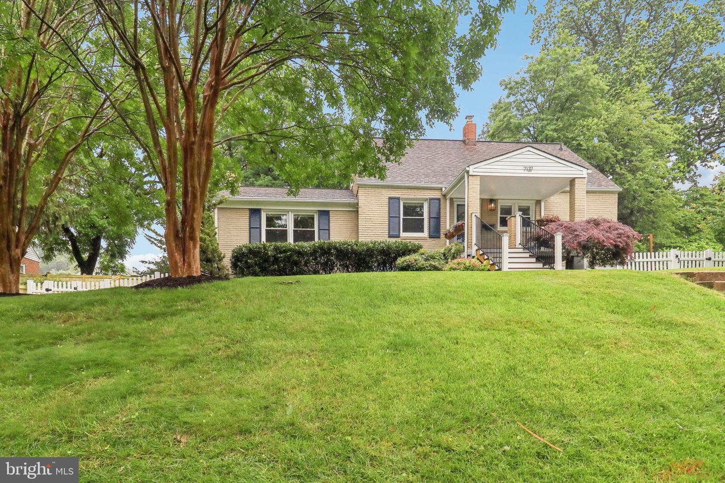 7137 OAKLAND AVE, FALLS CHURCH, Virginia 22042, 3 Bedrooms Bedrooms, ,3 BathroomsBathrooms,Residential,For sale,7137 OAKLAND AVE,VAFX2240894 MLS # VAFX2240894