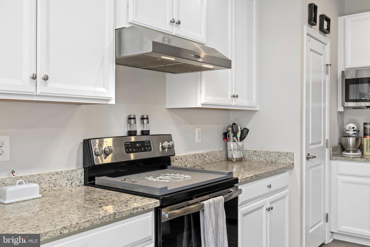 126 BROOKE VILLAGE DR, FREDERICKSBURG, Virginia 22405, 4 Bedrooms Bedrooms, ,2 BathroomsBathrooms,Residential,For sale,126 BROOKE VILLAGE DR,VAST2038850 MLS # VAST2038850